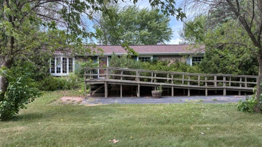 W6161 SUBWAY Road property preview photograph