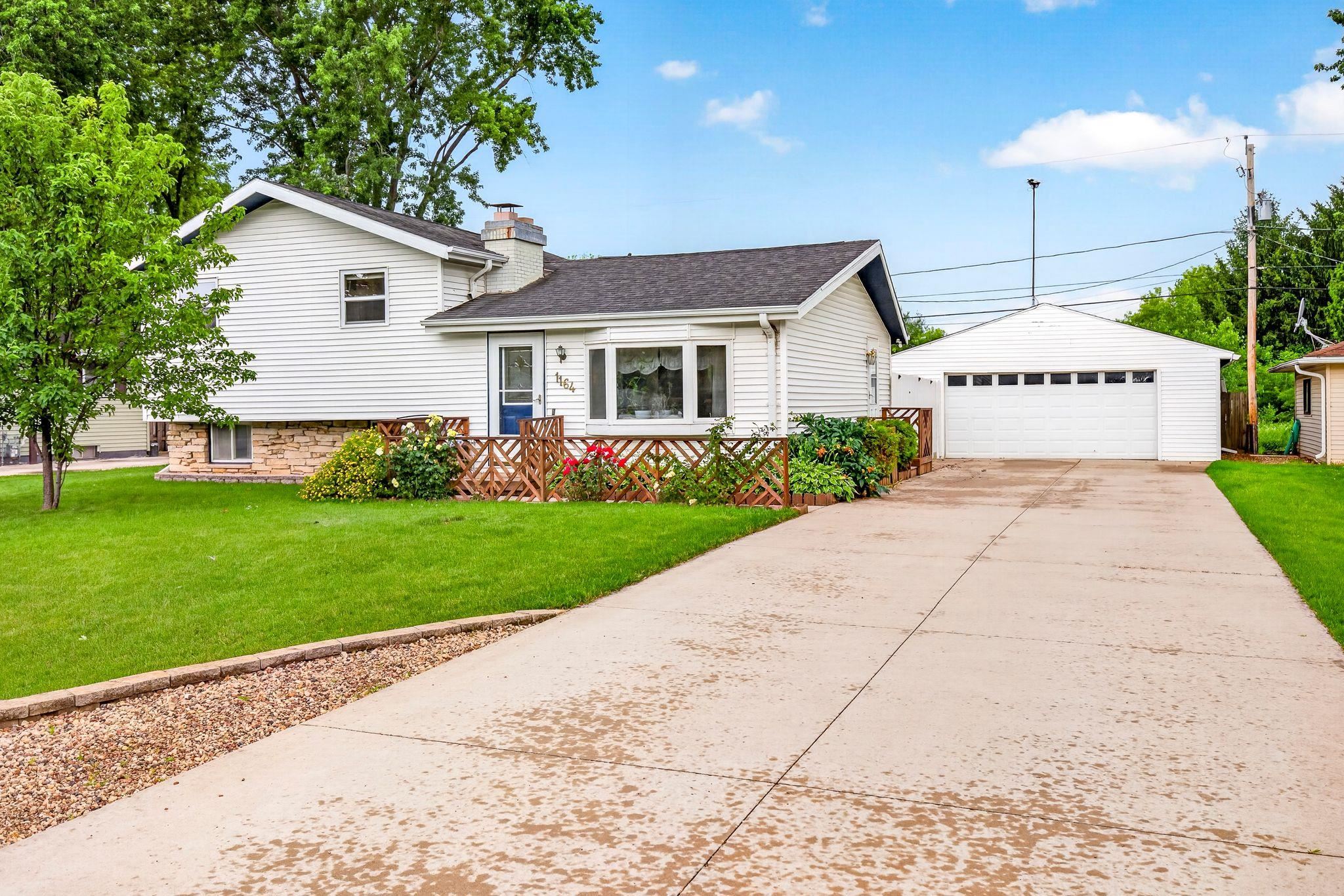 1164 MAYER Street property preview photograph