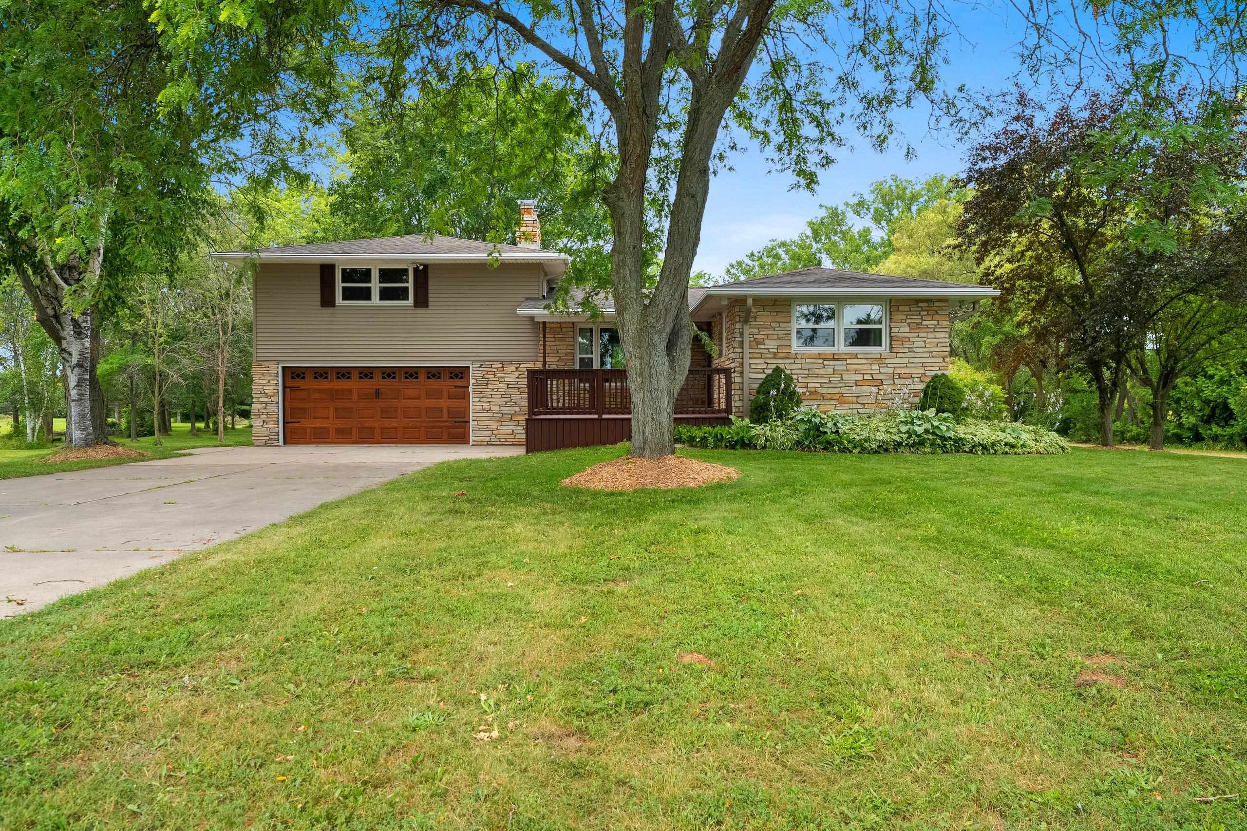 1919 CTH U property preview photograph