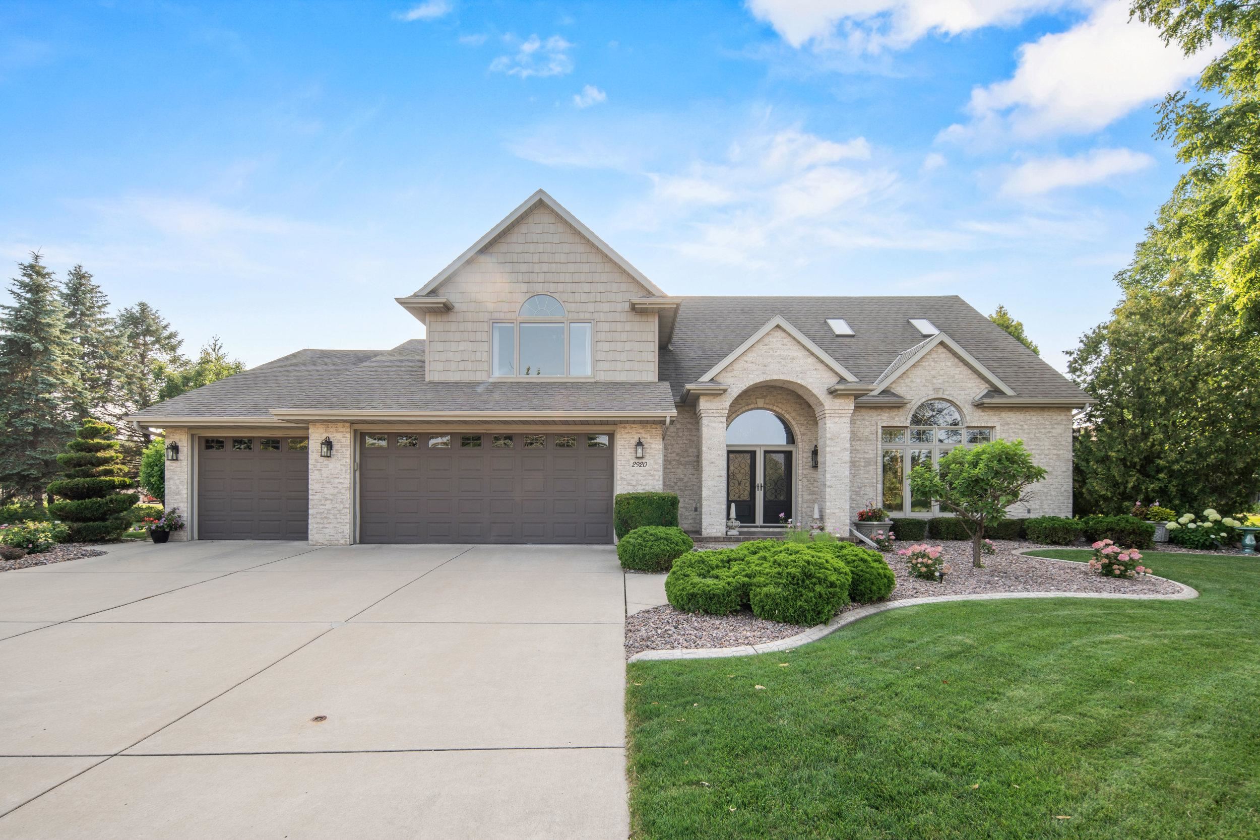 2920 CIRCLE OAKS Lane property preview photograph