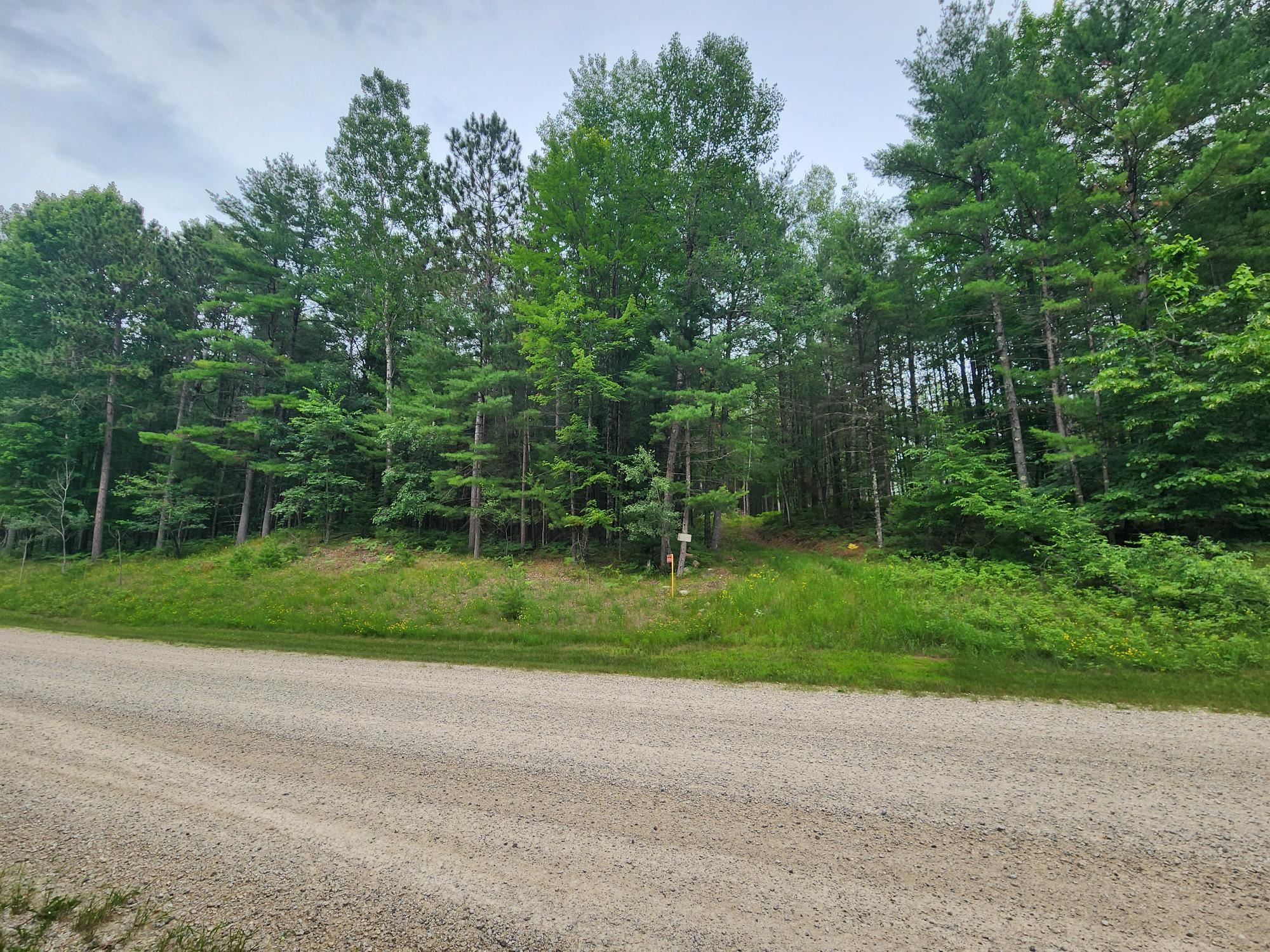 N11866 MENOMINEE SHORES Drive property preview photograph