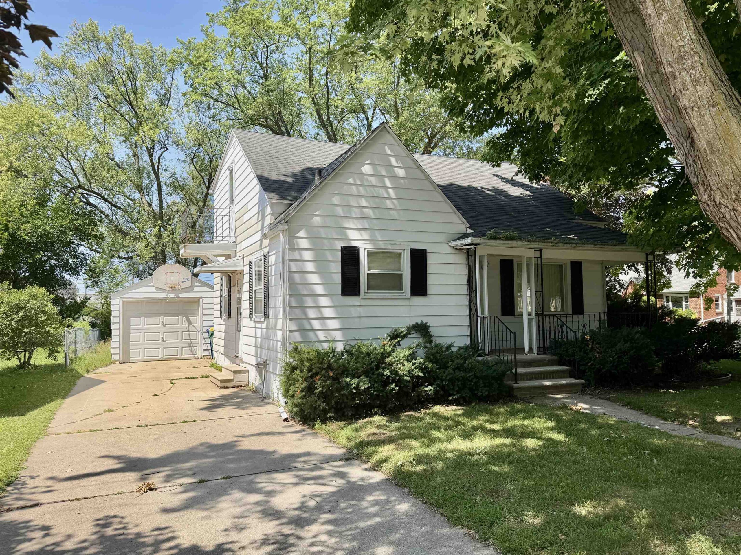 561 MECH Street property preview photograph