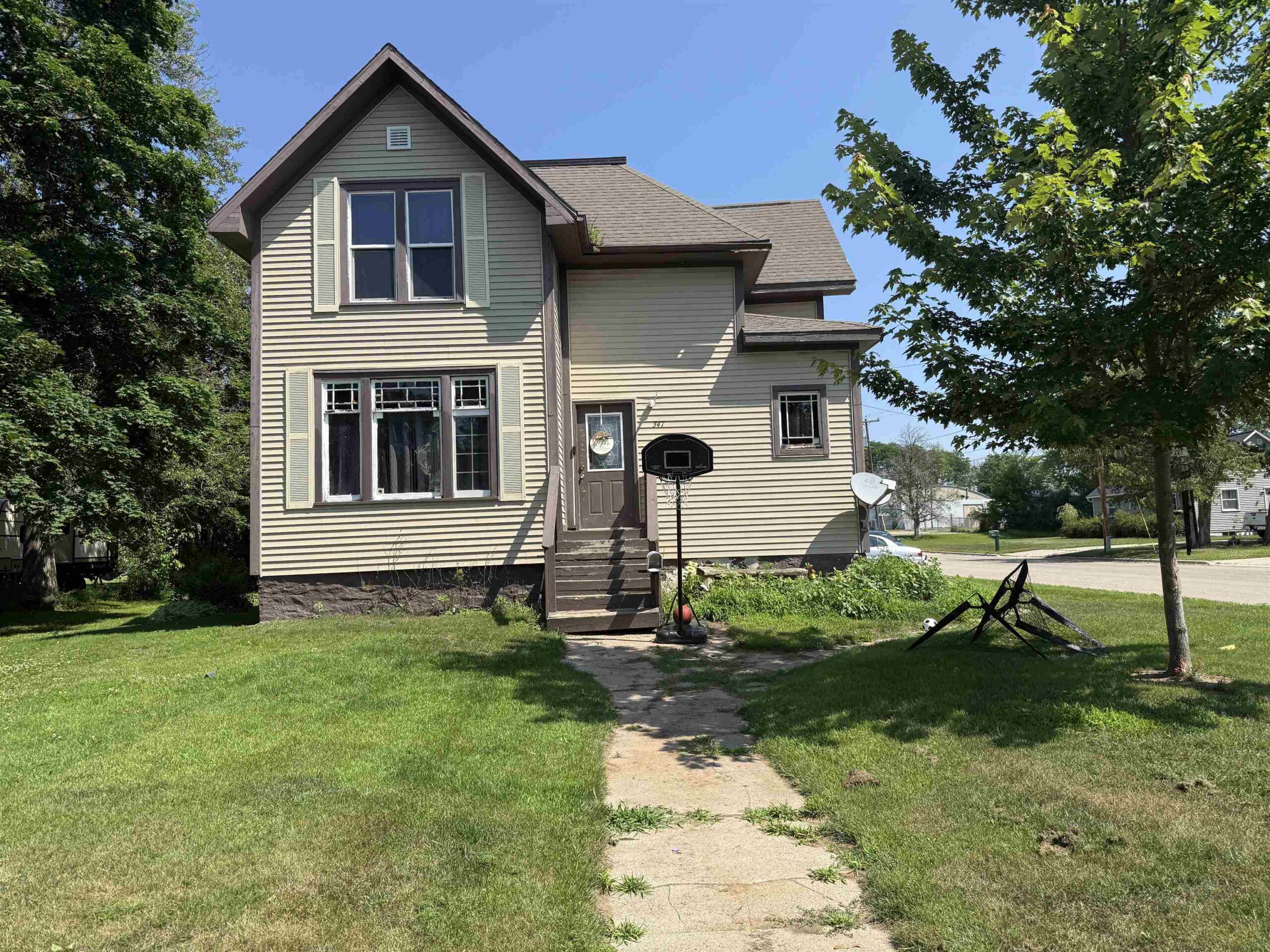 347 MADISON Street property preview photograph