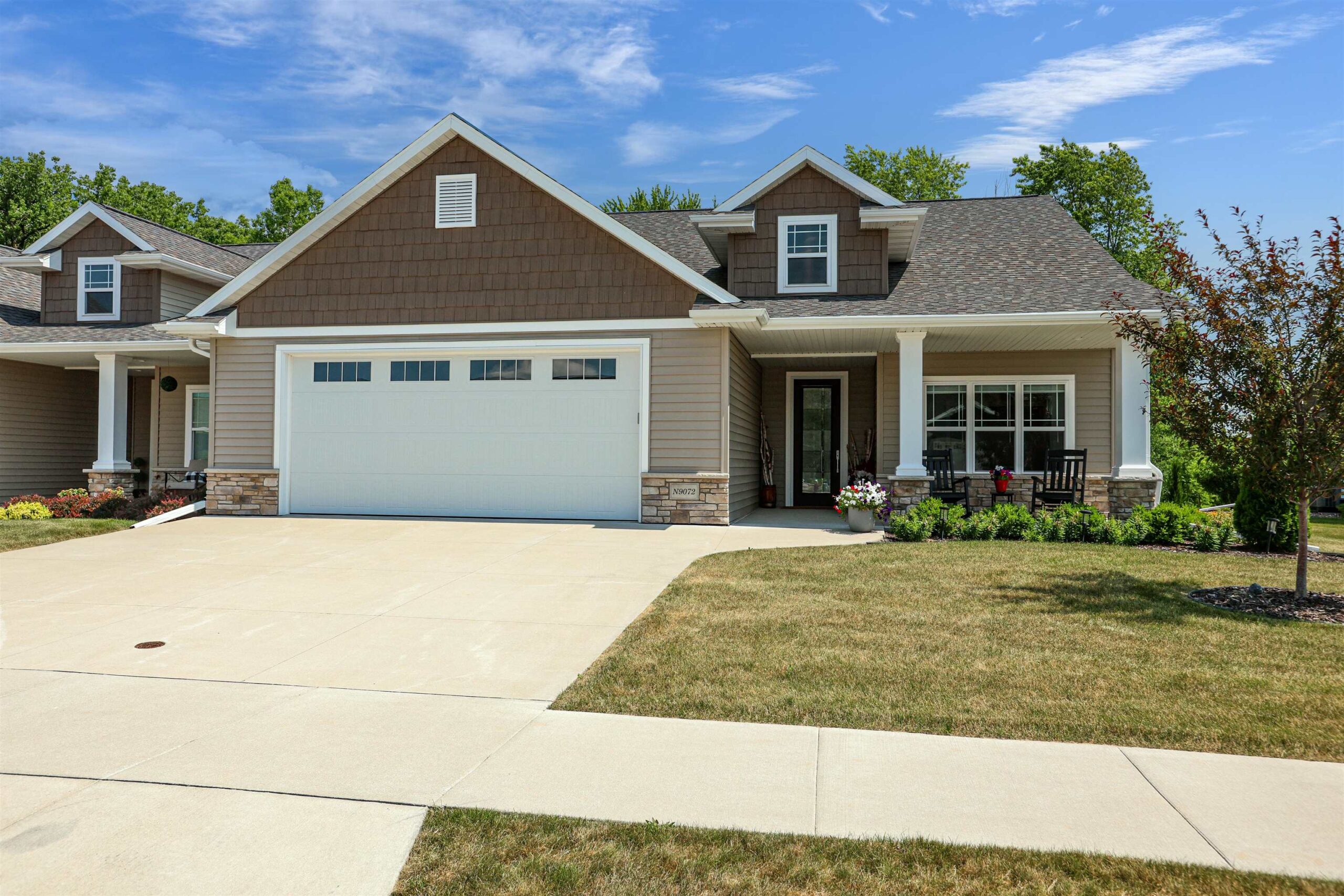 N9072 SOUTHTOWNE Drive property preview photograph
