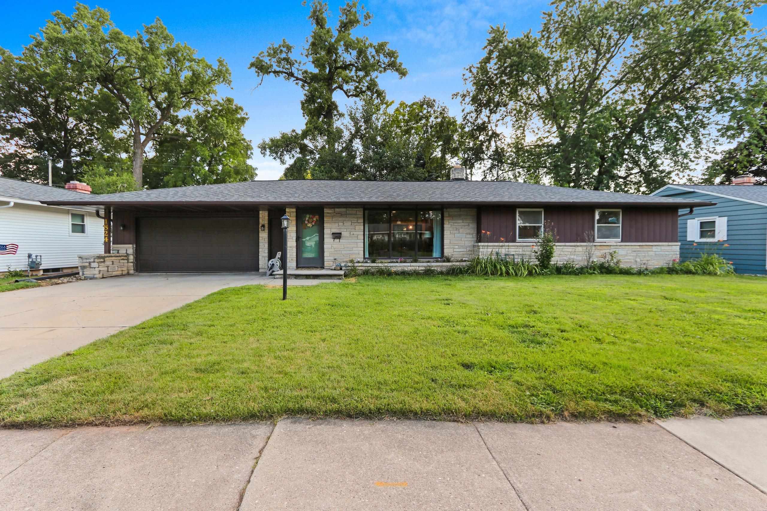 1824 FIESTA Lane property preview photograph