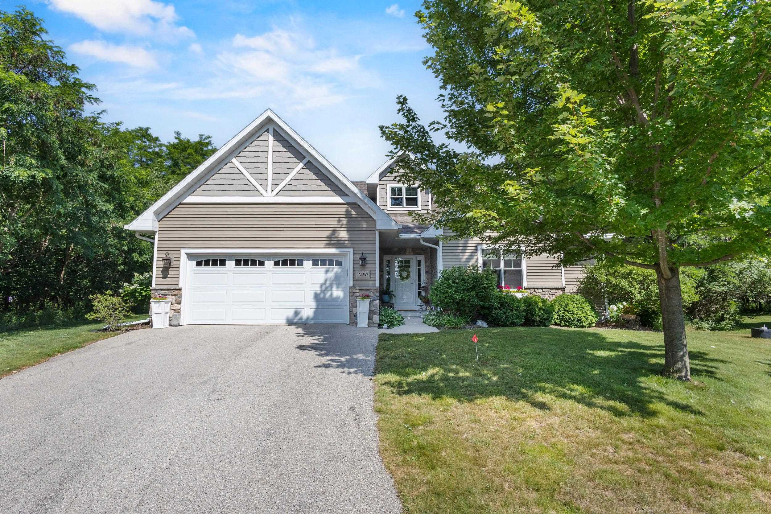 4590 AUGUSTA Court property preview photograph