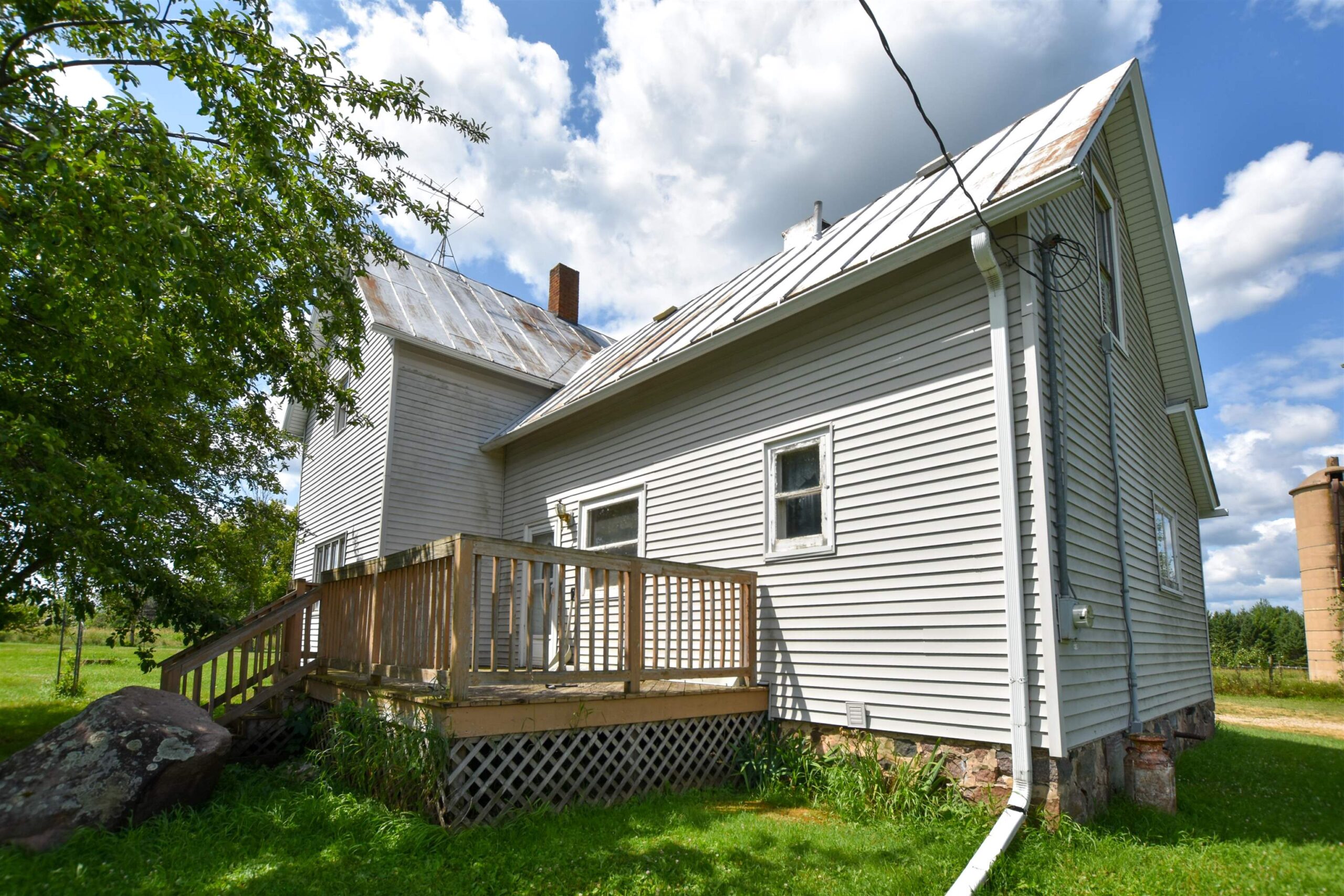 N6221 32ND Avenue property preview photograph