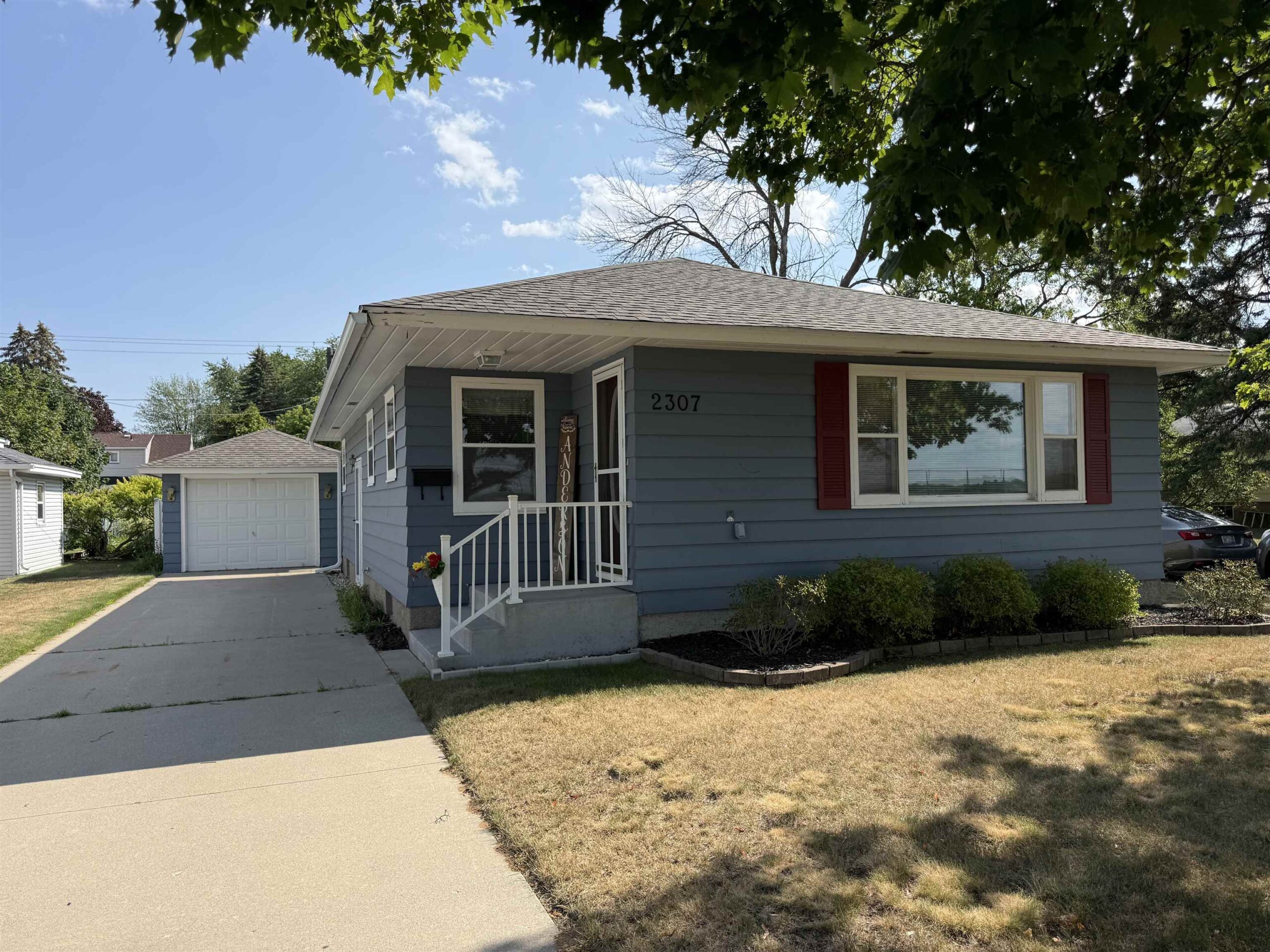 2307 18TH Avenue property preview photograph