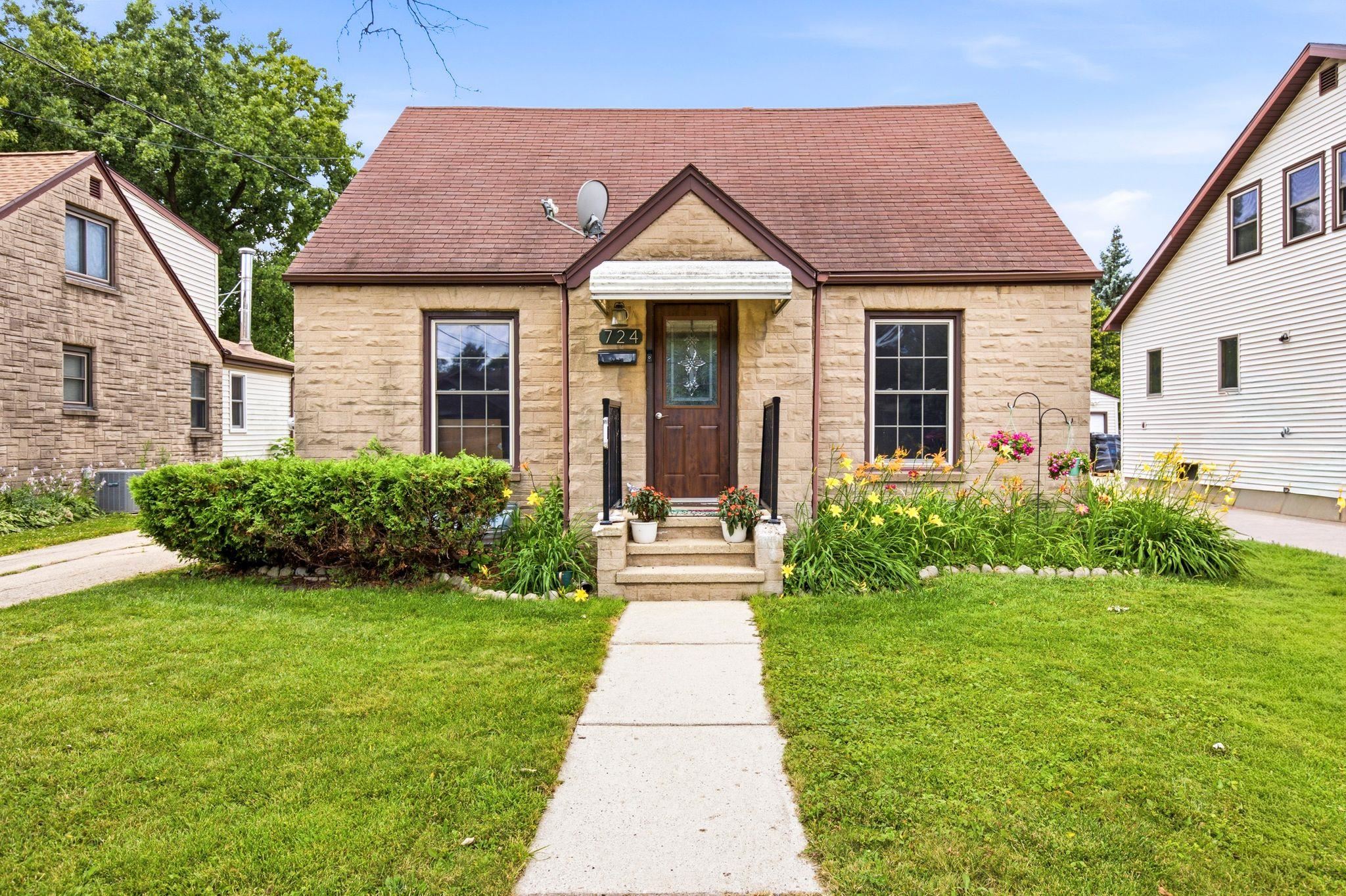 724 STATE Street property preview photograph