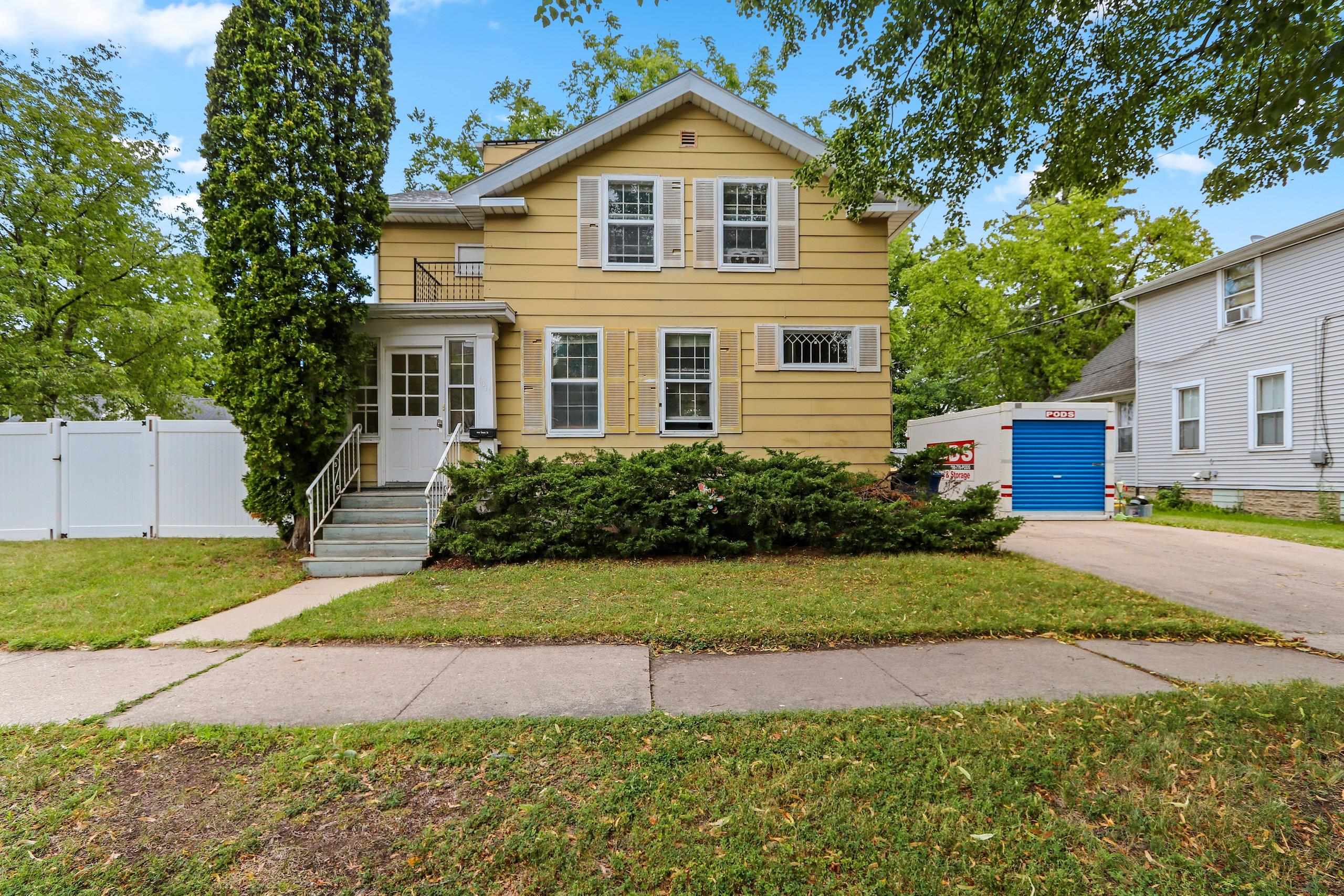 1011 STUART Street property preview photograph