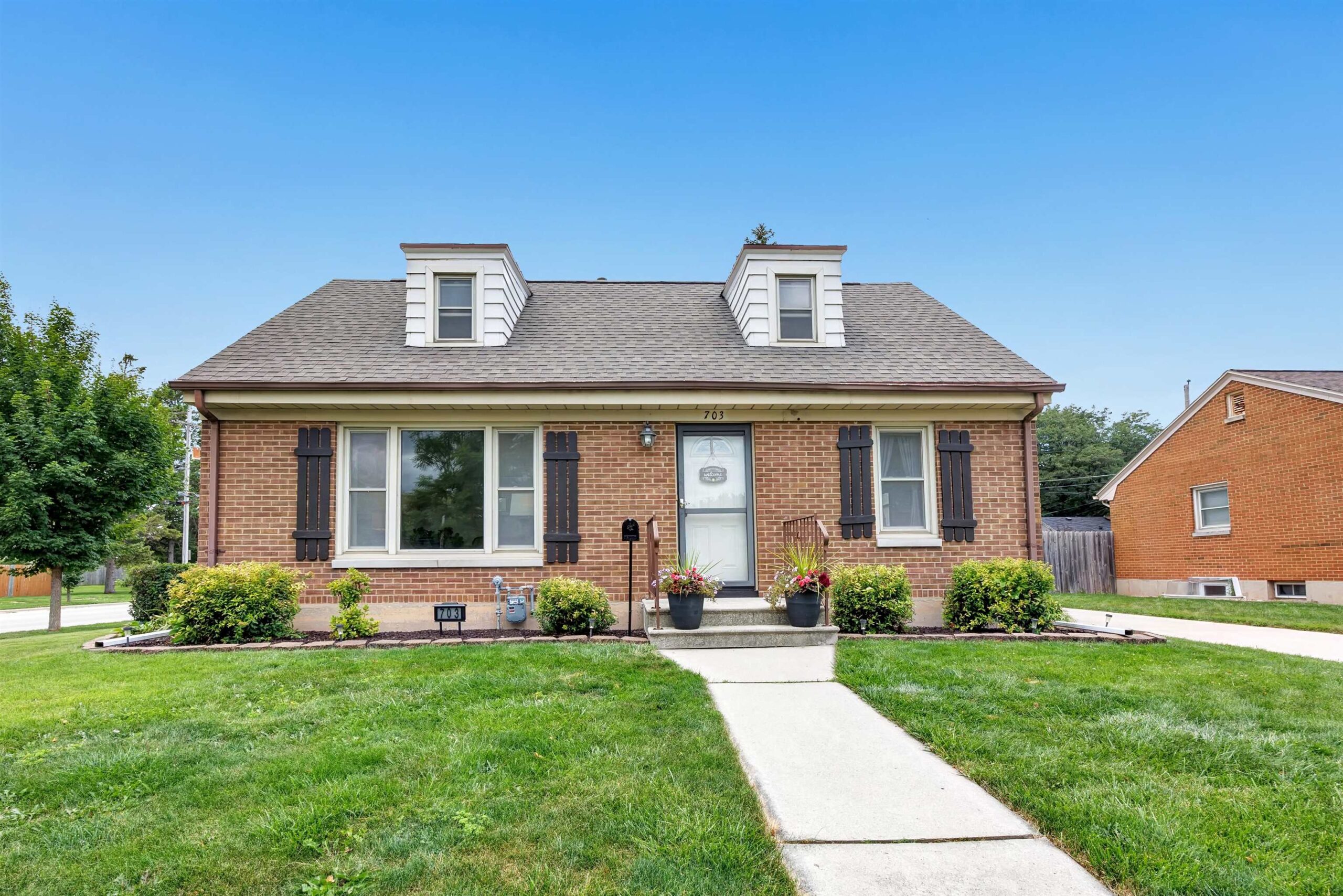 703 NORTHERN Avenue property preview photograph