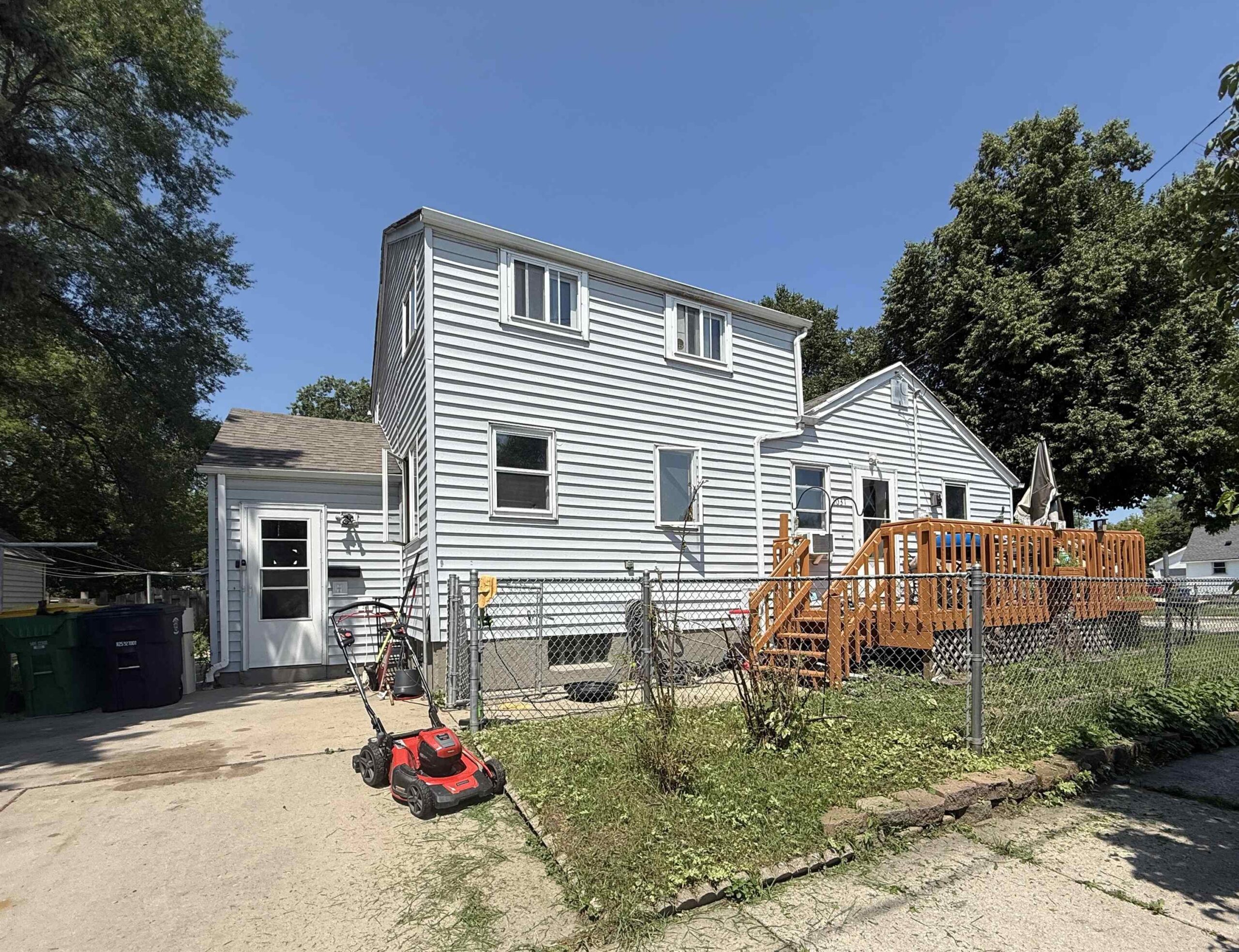 1031 CLAY Street property preview photograph