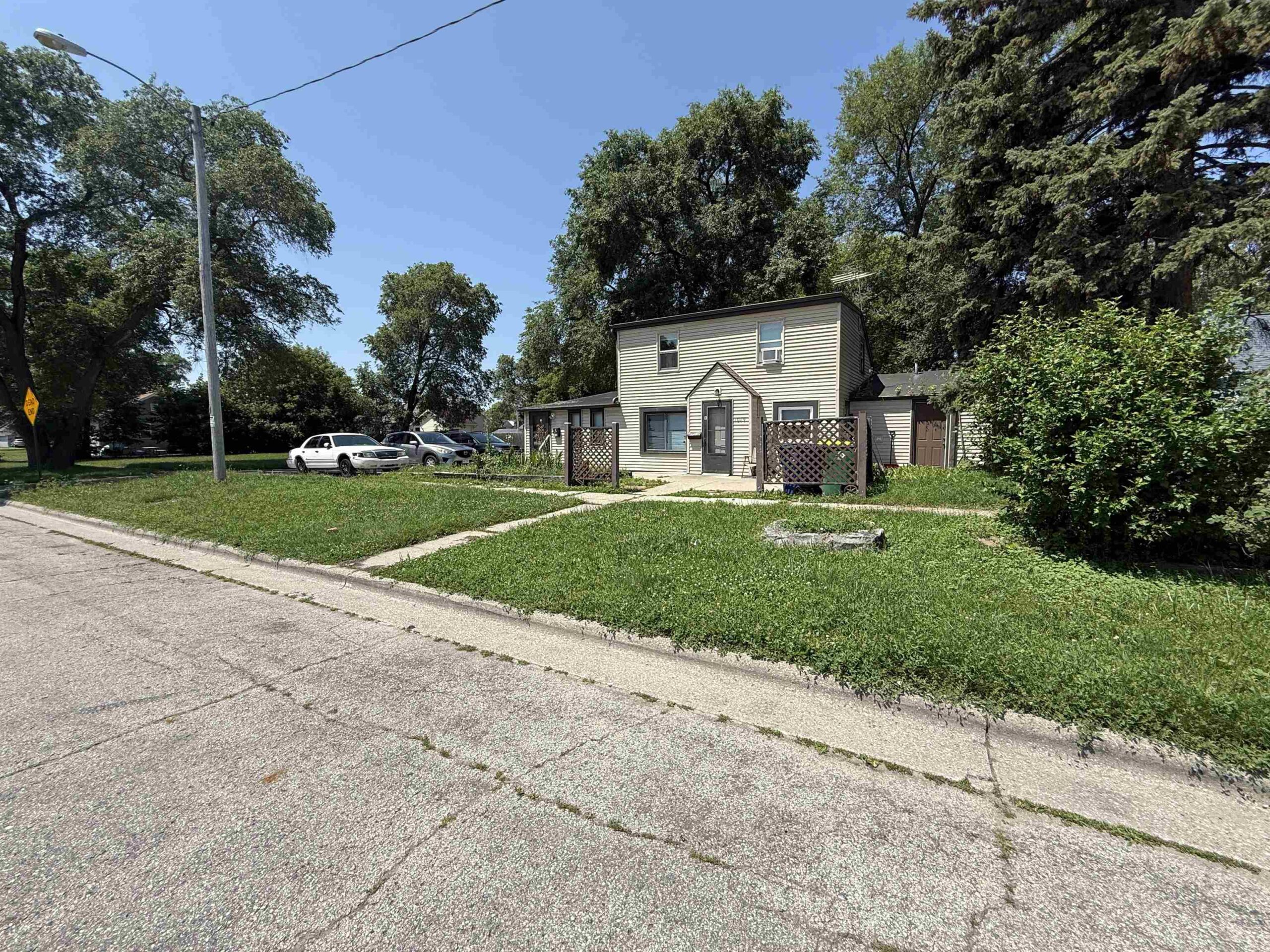 1019 CLAY Street property preview photograph