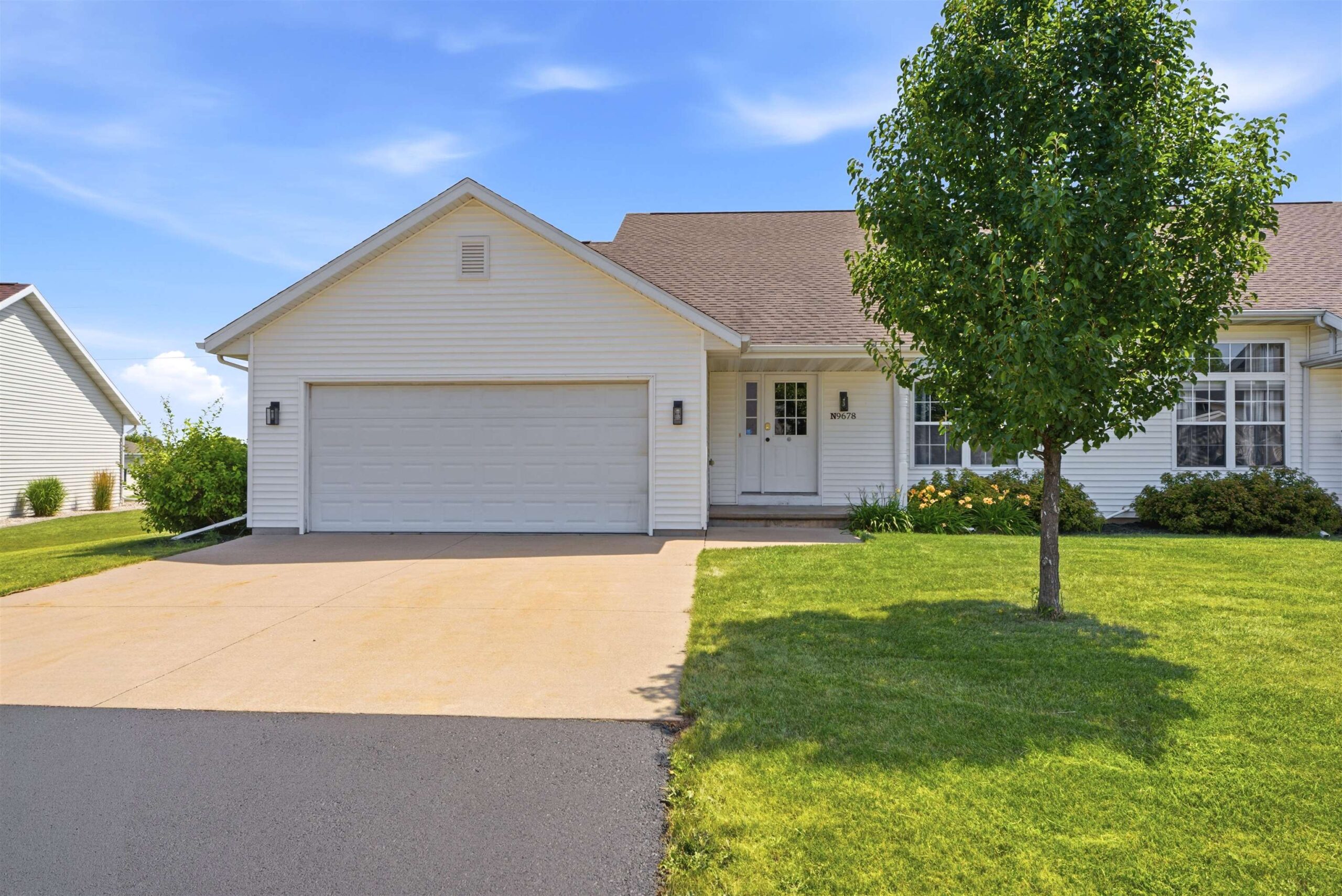 N9678 HOPFENSPERGER Road property preview photograph
