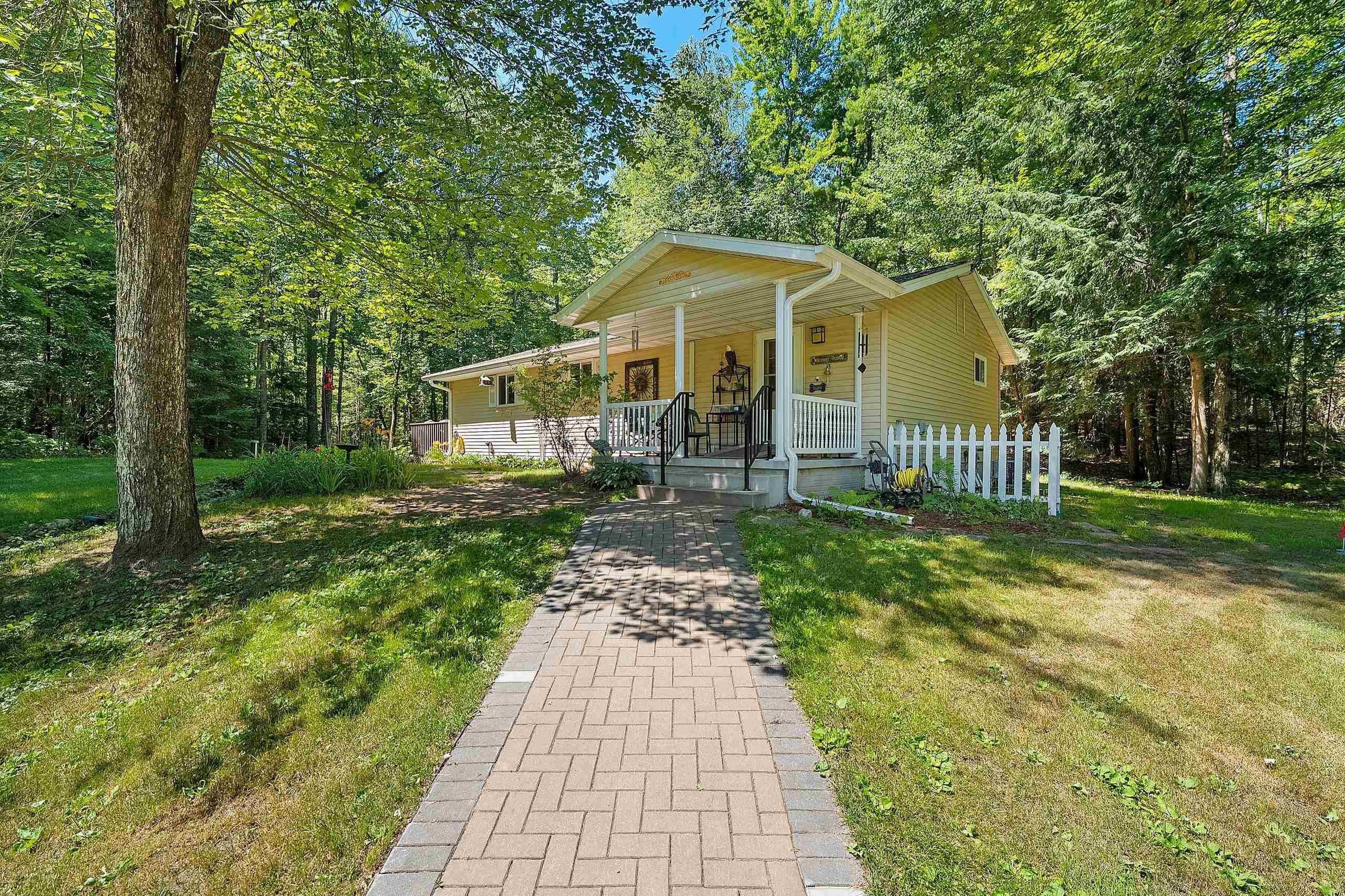 N8775 BOAT LANDING Road property preview photograph