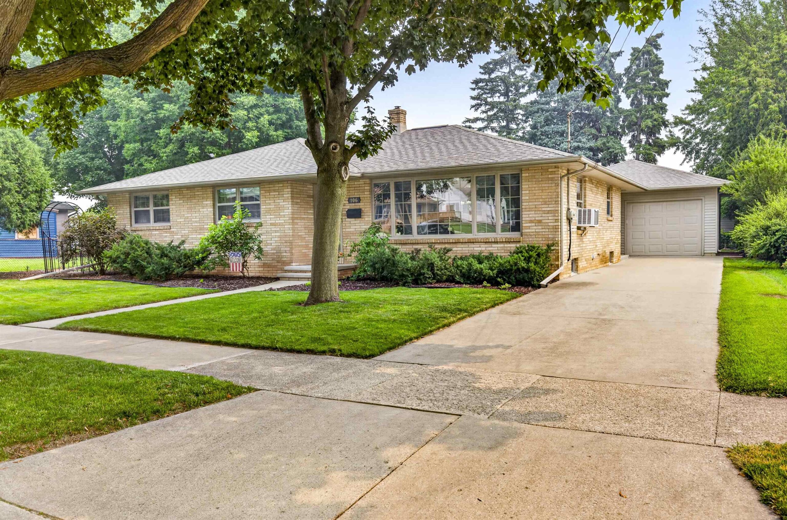 106 LOX Court property preview photograph