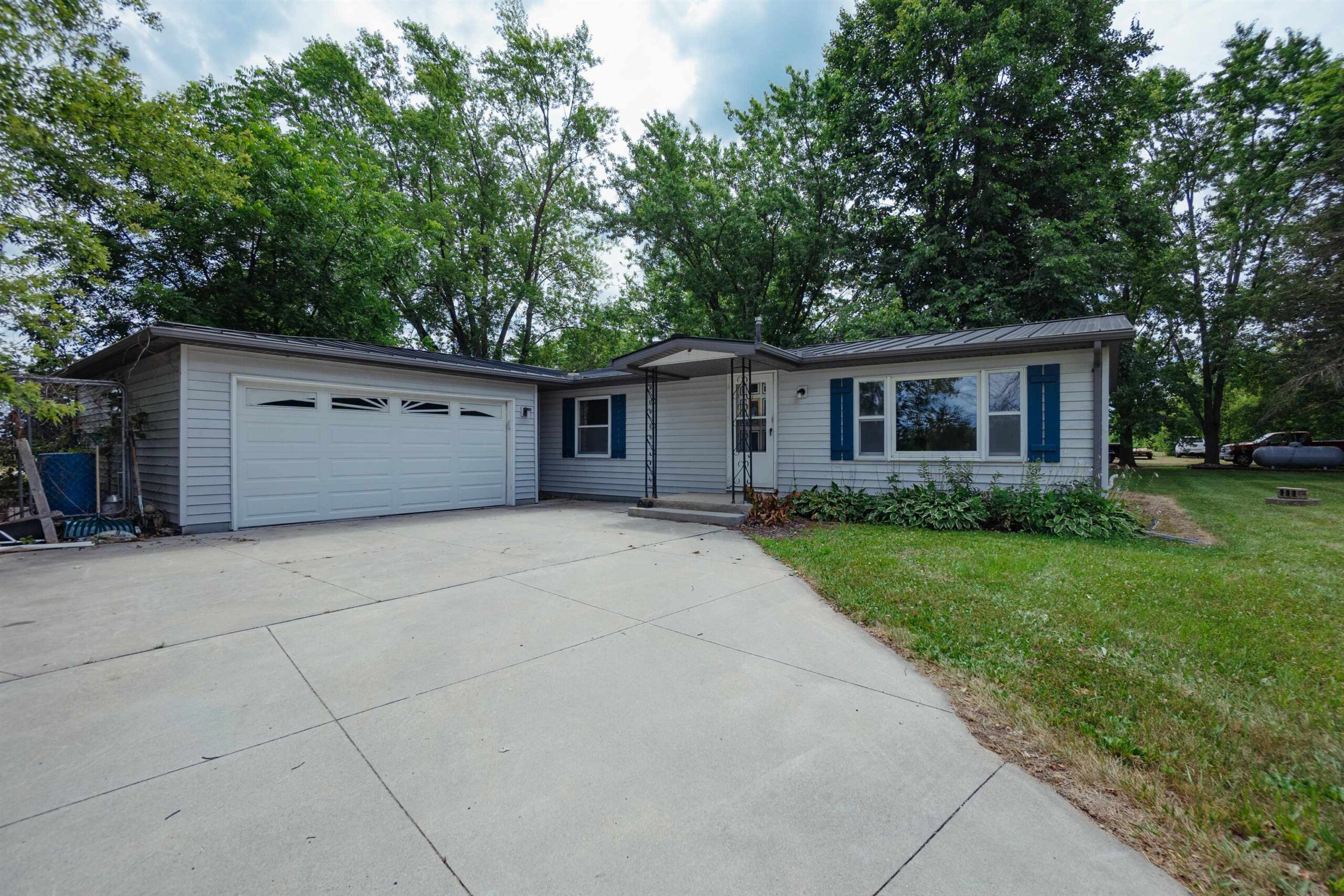 7888 NENNO Road property preview photograph