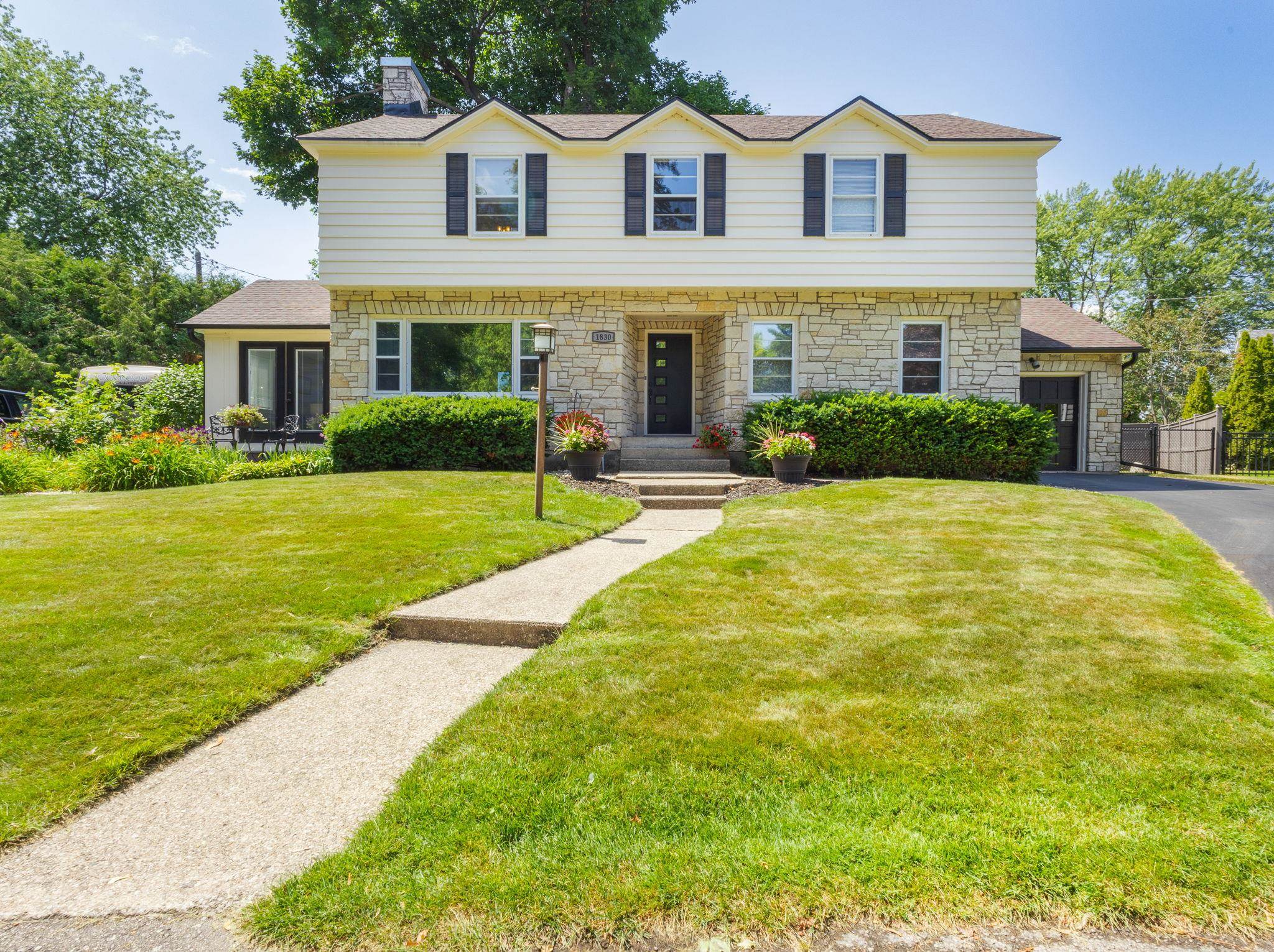 1830 1ST Street property preview photograph