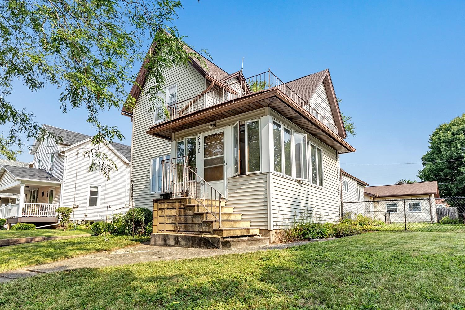 830 E ATLANTIC Street property preview photograph