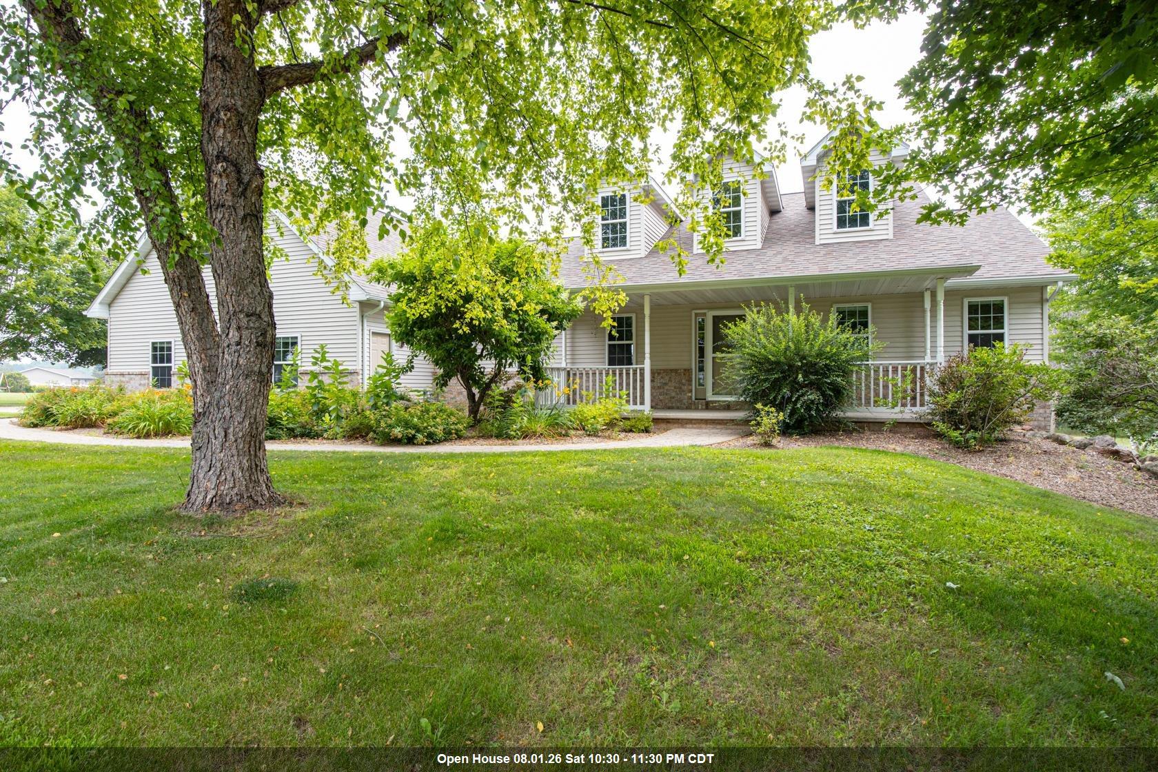 E9051 ROCKY MOUNTAIN Drive property preview photograph
