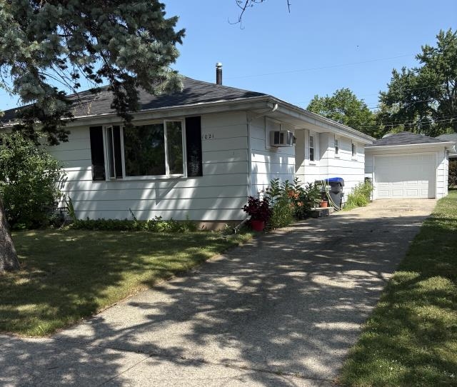 1021 EVANS Street property preview photograph