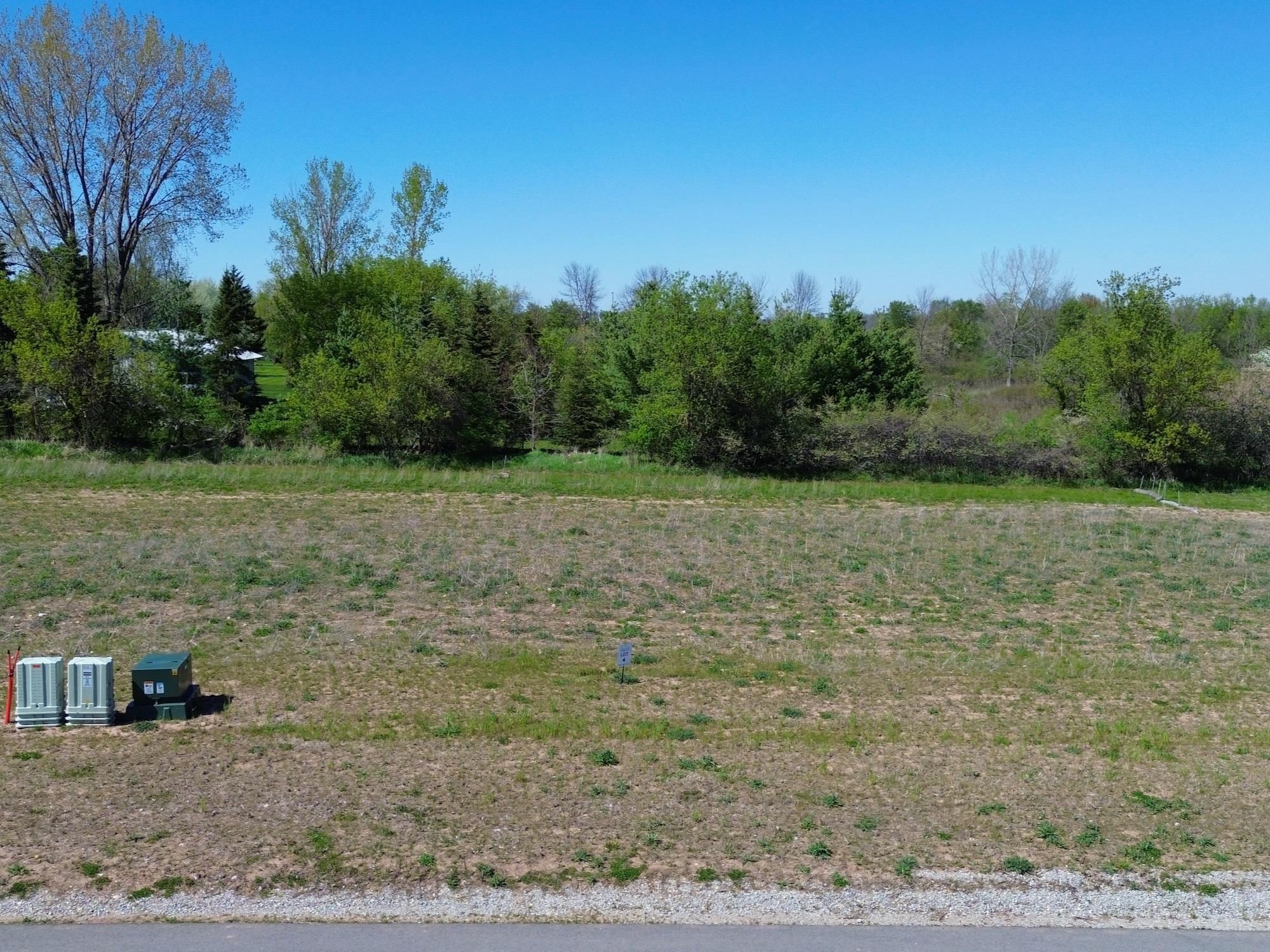 GOLDFINCH Drive property preview photograph