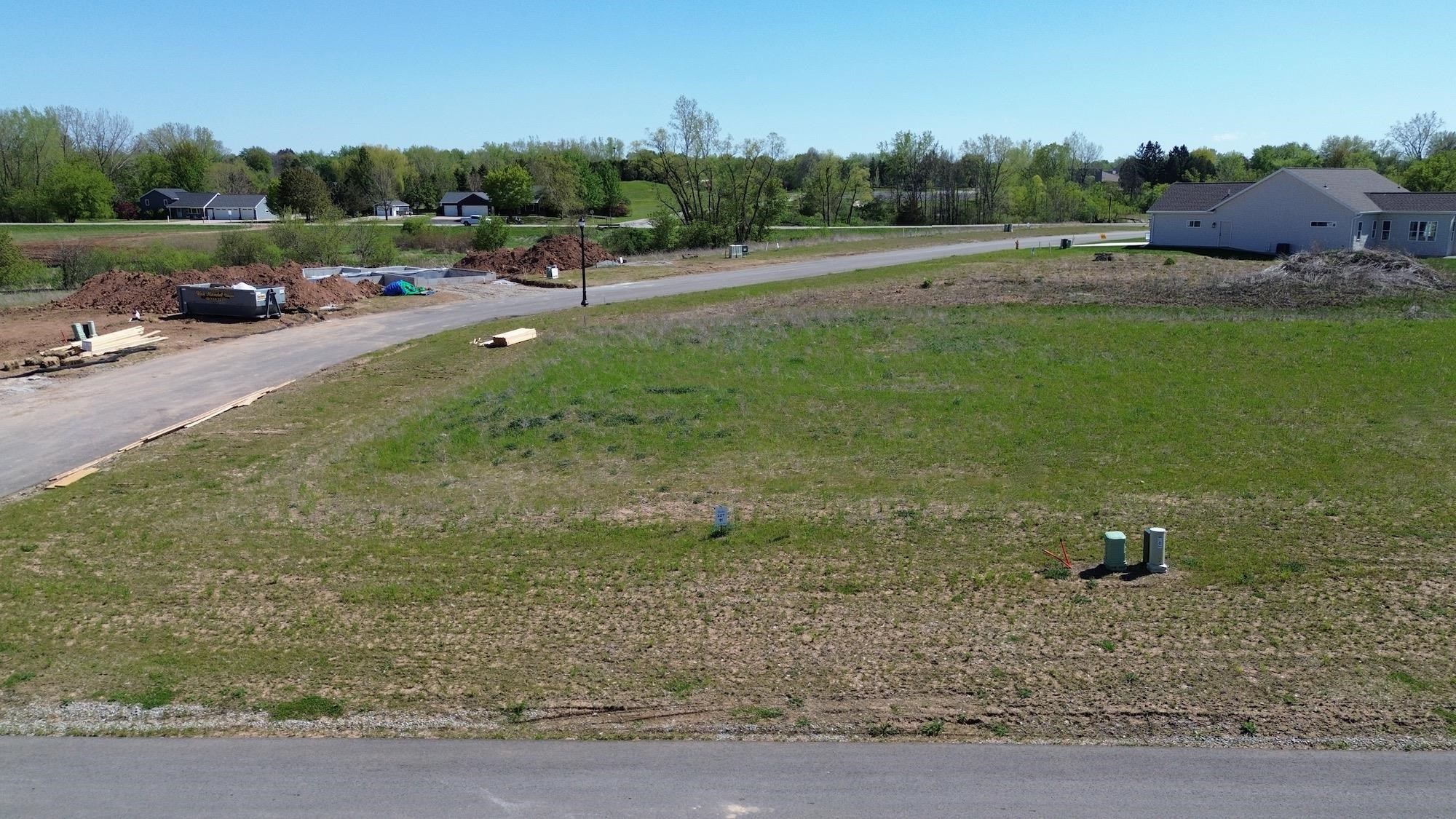 GOLDFINCH Drive property preview photograph