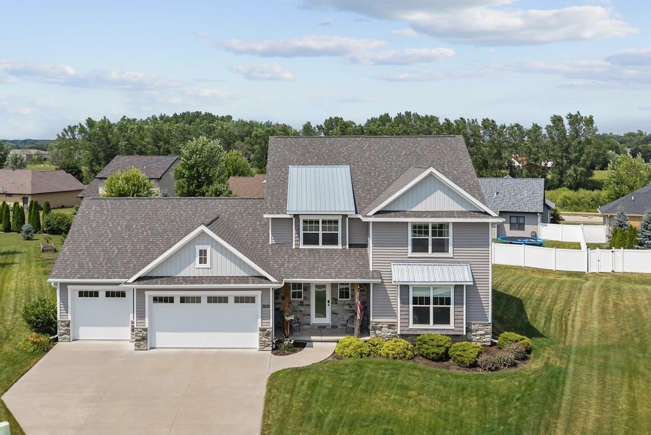 3635 GOLDEN HILL Court property preview photograph