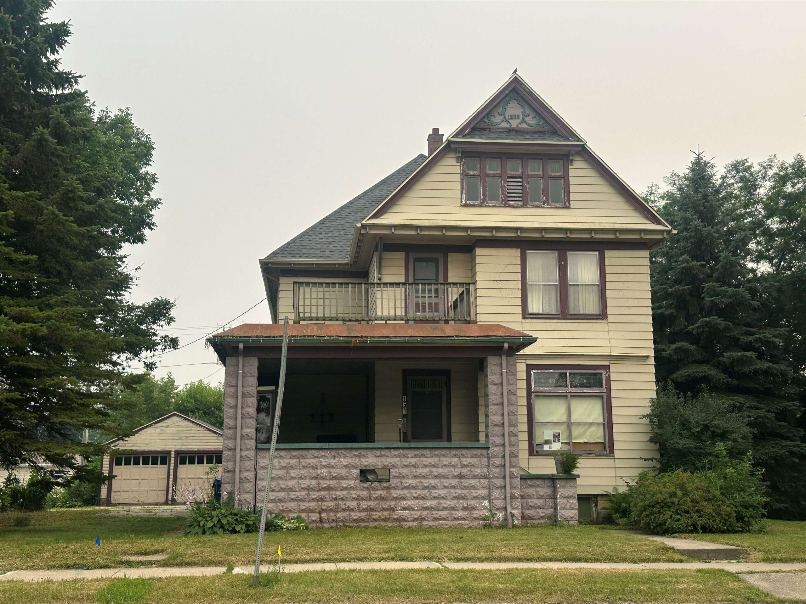 158 E MAIN Street property preview photograph