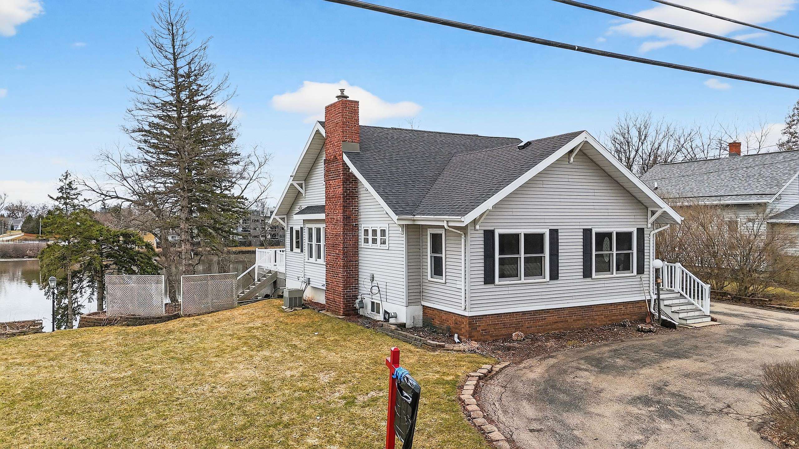 1721 W MAIN Street property preview photograph