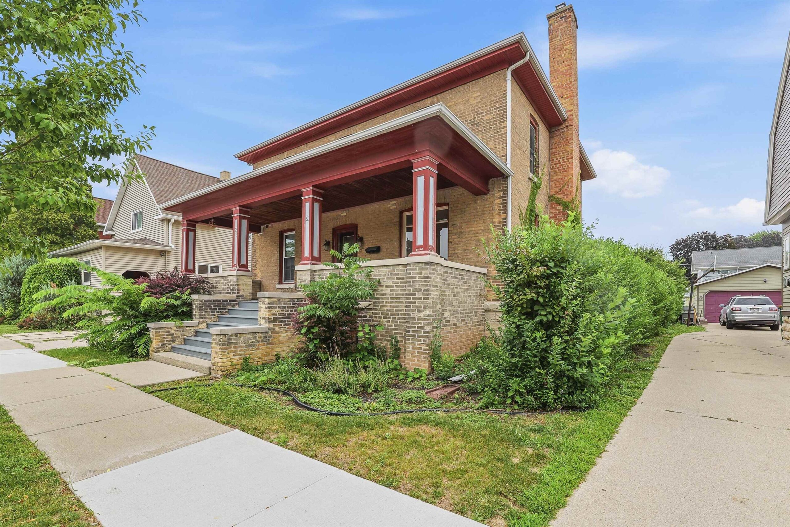 25 ALGOMA Street property preview photograph