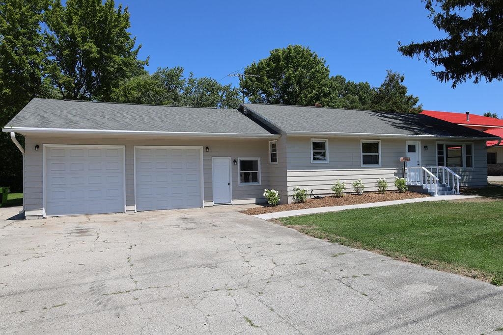 6070 COUNTY ROAD S property preview photograph