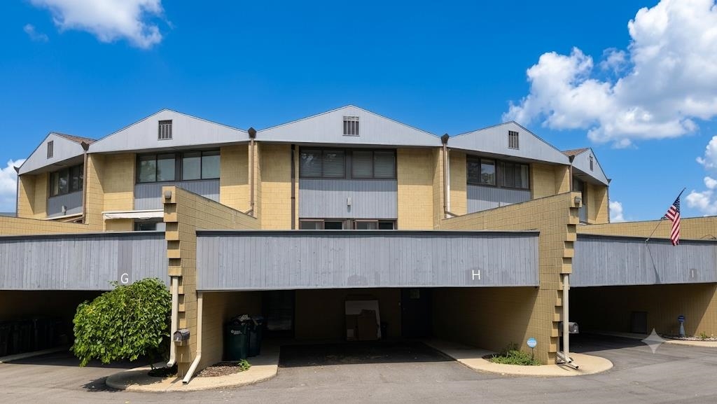4545 W PINE Street property preview photograph