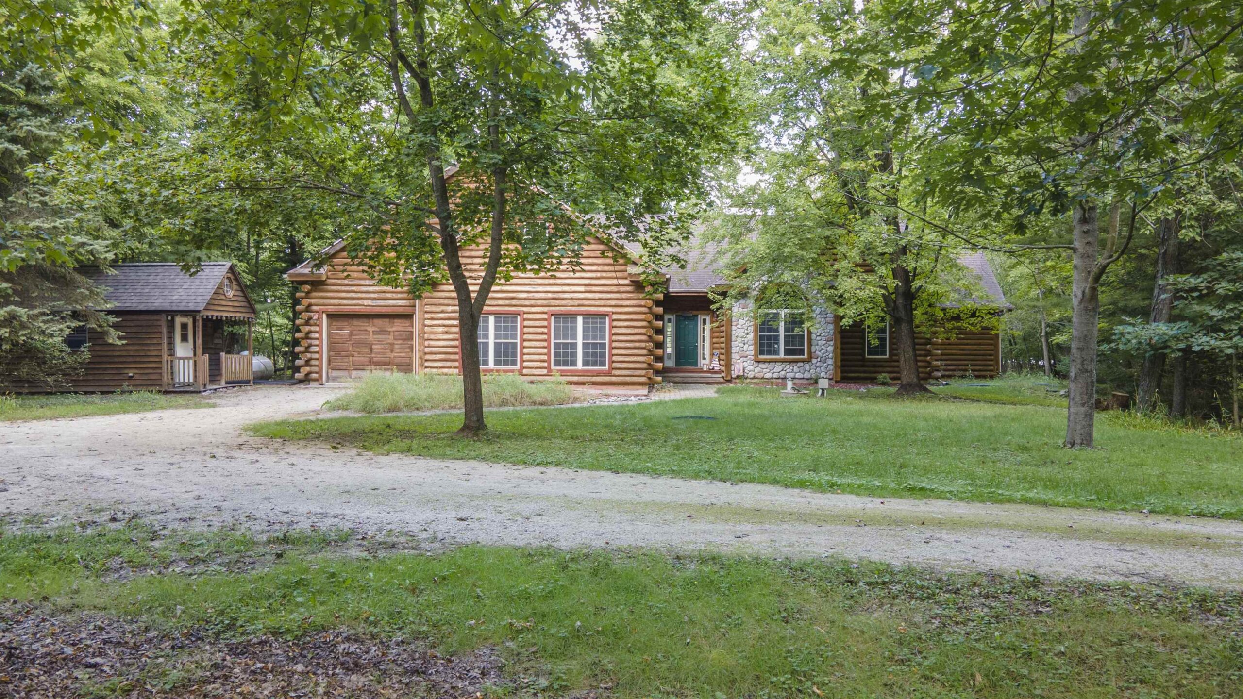 N617 N CURTIS LAKE Lane property preview photograph
