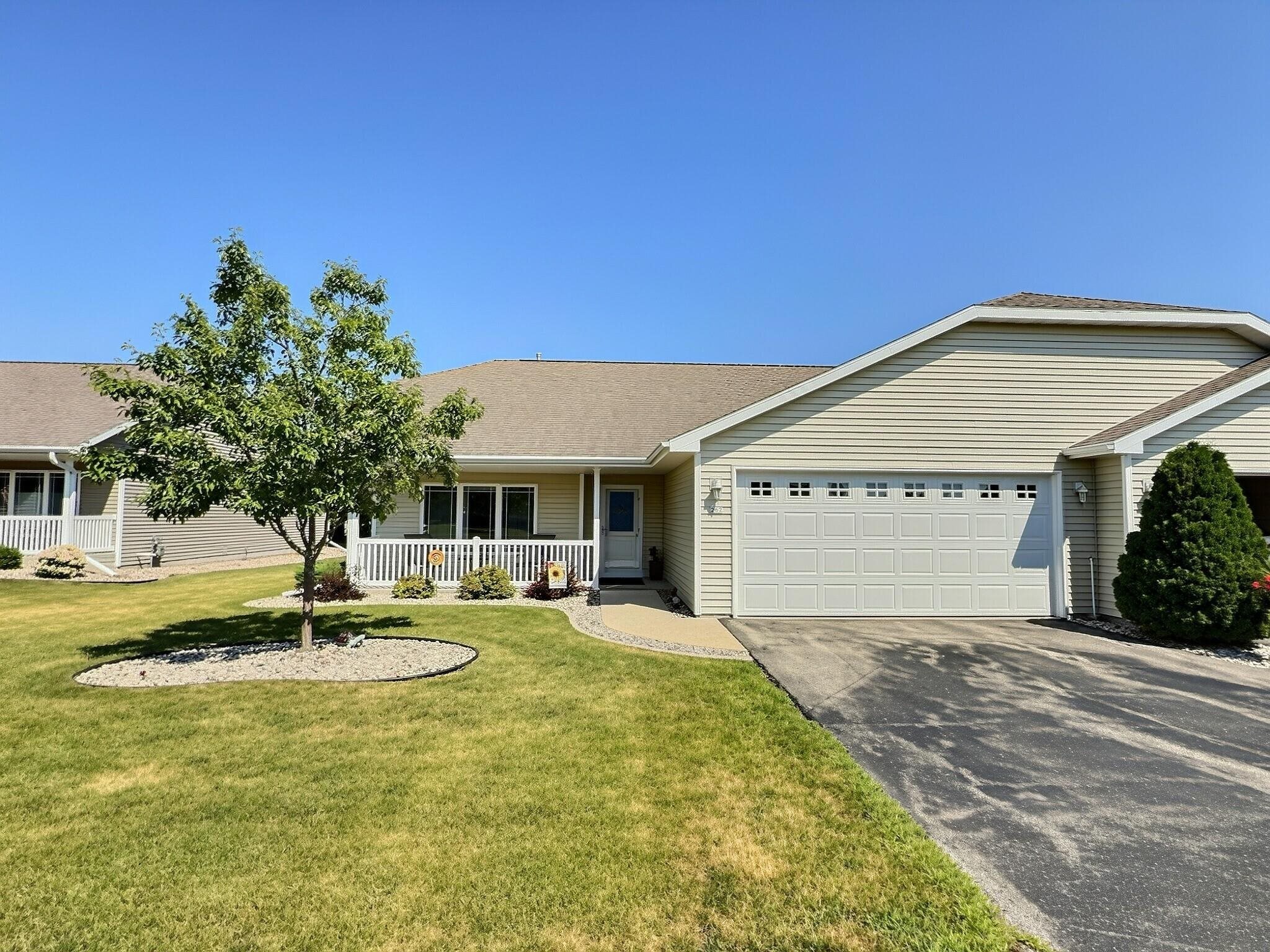 262 WYLDEWOOD Drive property preview photograph