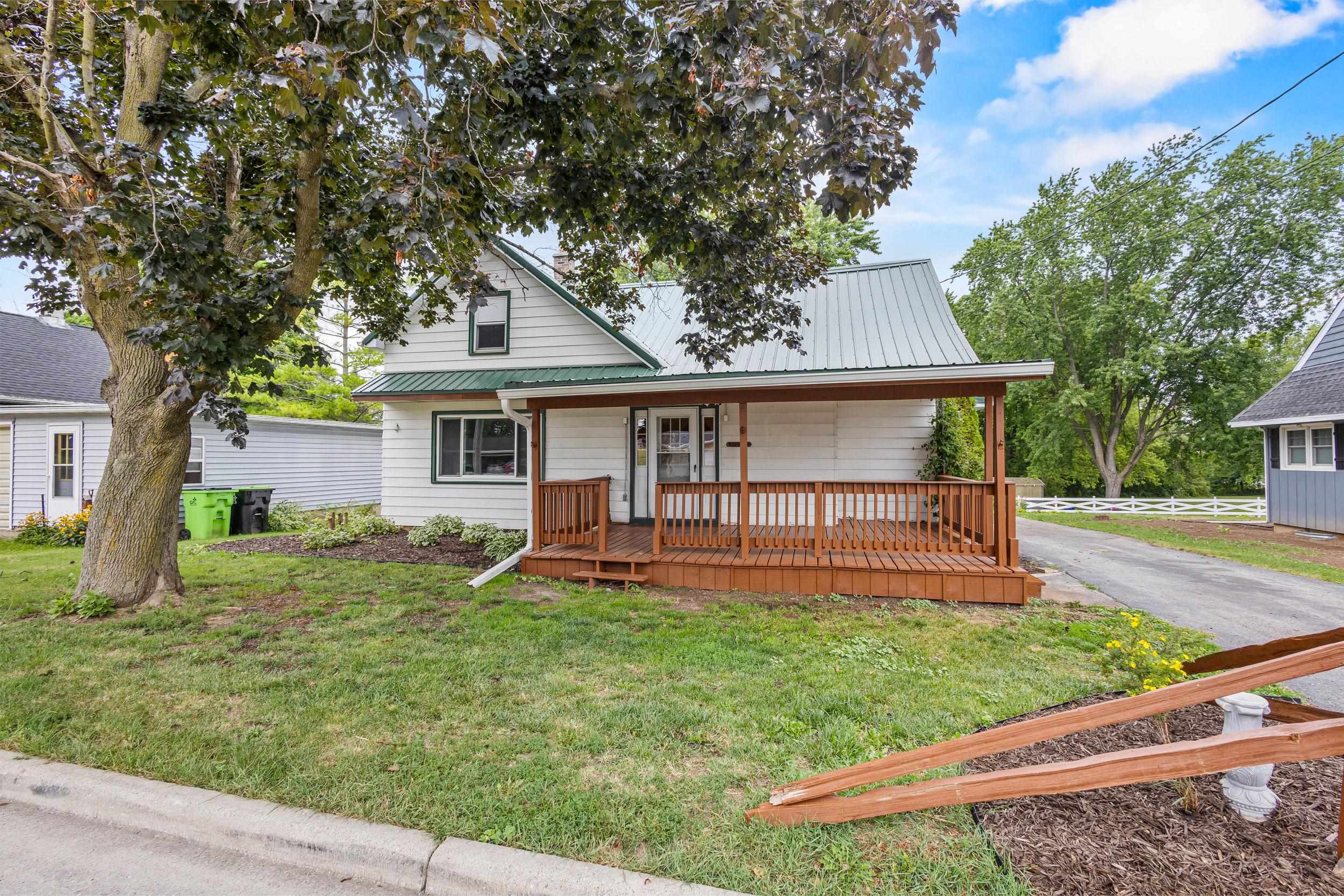 872 UTICA Street property preview photograph