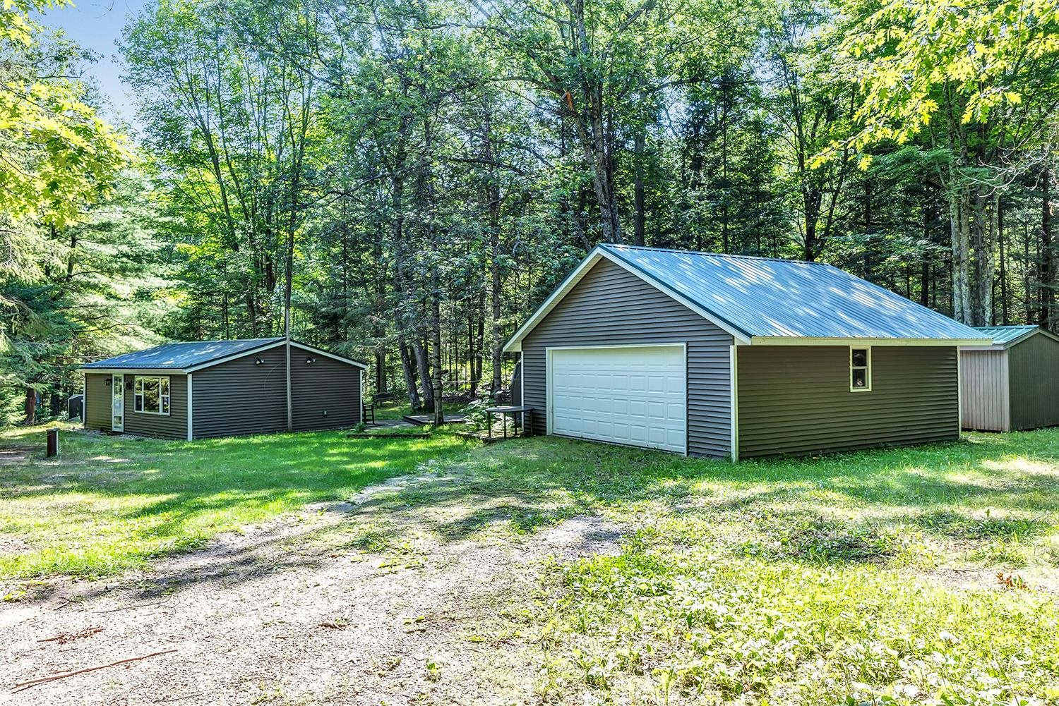 13921 WAUBEE LAKE Drive property preview photograph