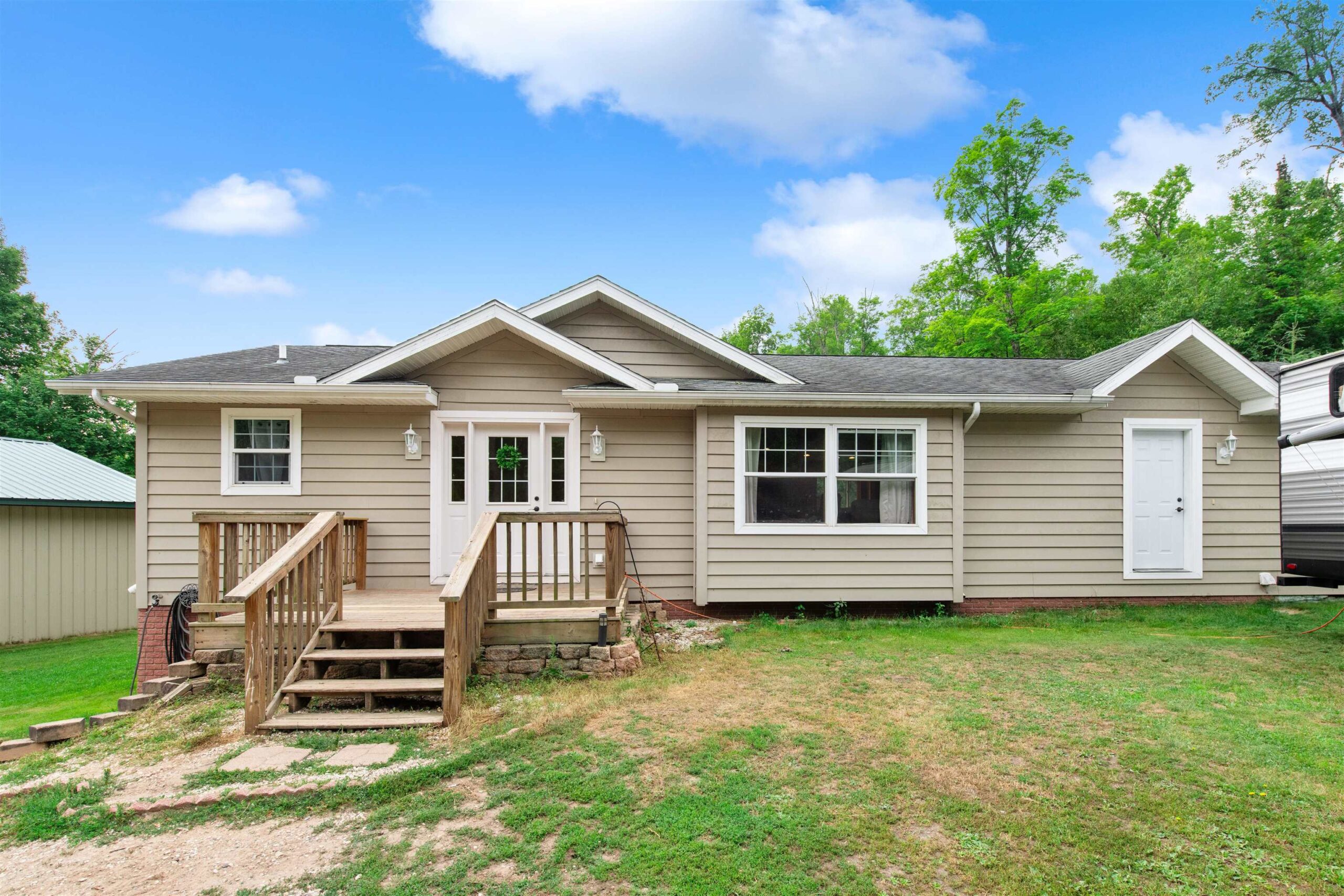 W2049 DUFRESNE Road property preview photograph