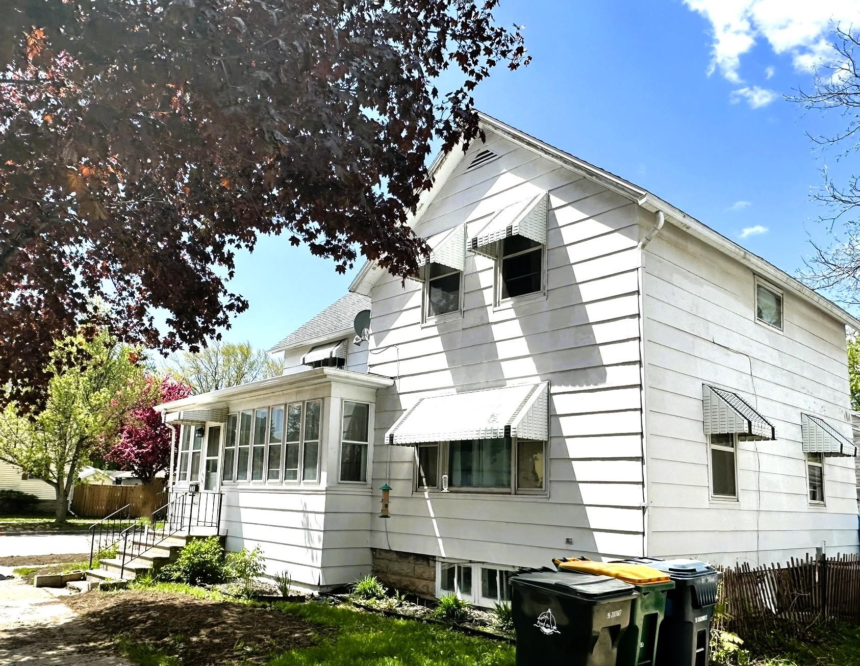 154 N LINCOLN Avenue property preview photograph