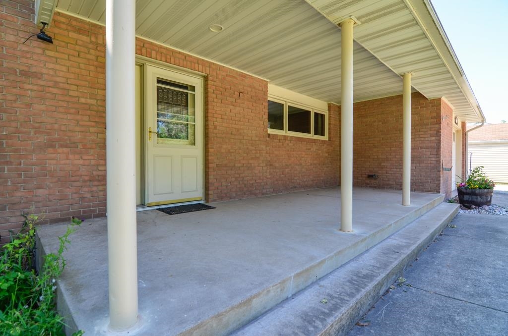 1105 S TIMMERS Lane property preview photograph