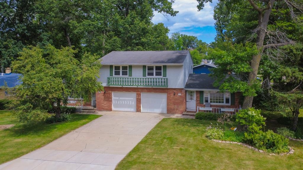 1439 SPRINGDALE Lane property preview photograph