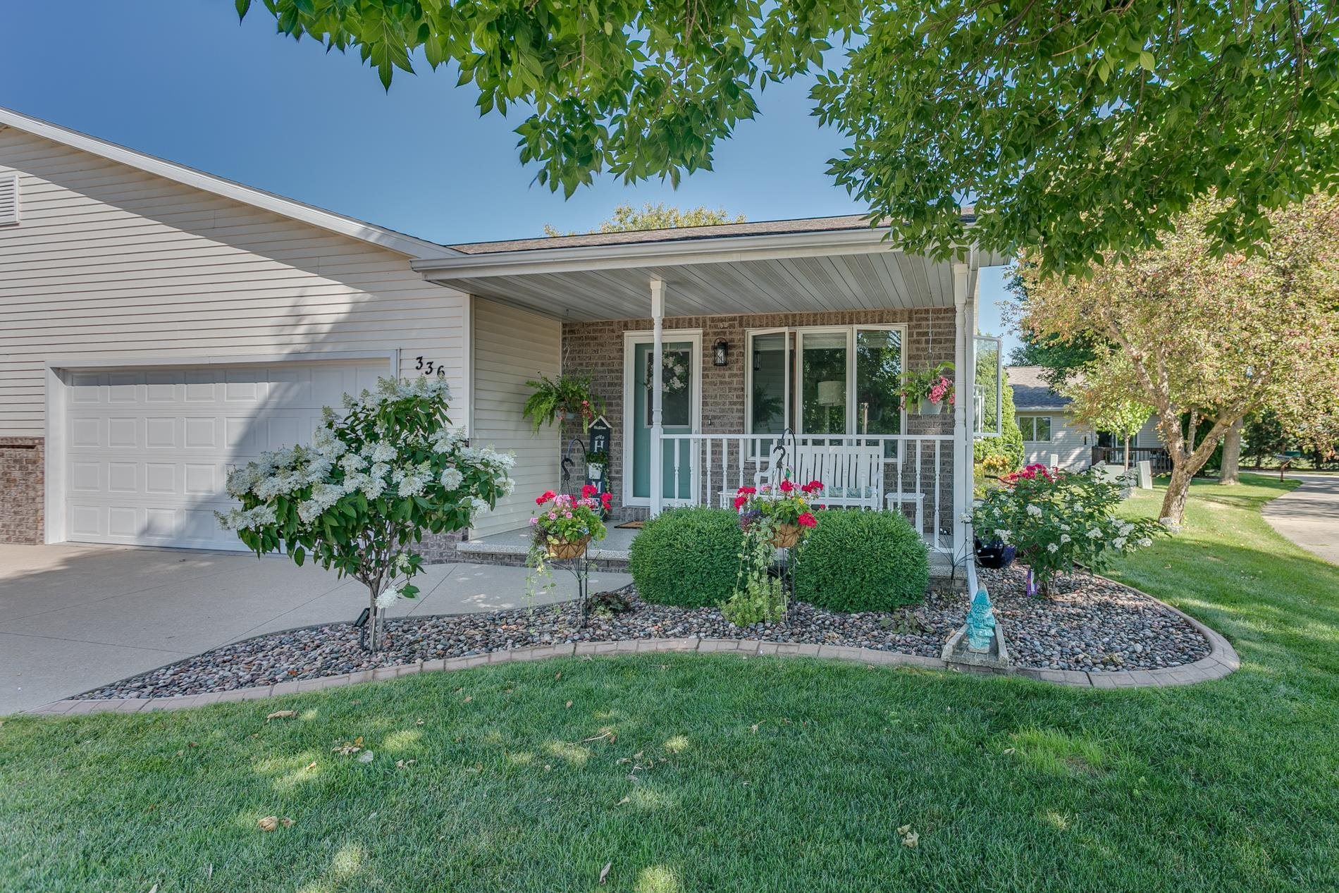 336 PARKSIDE Court property preview photograph