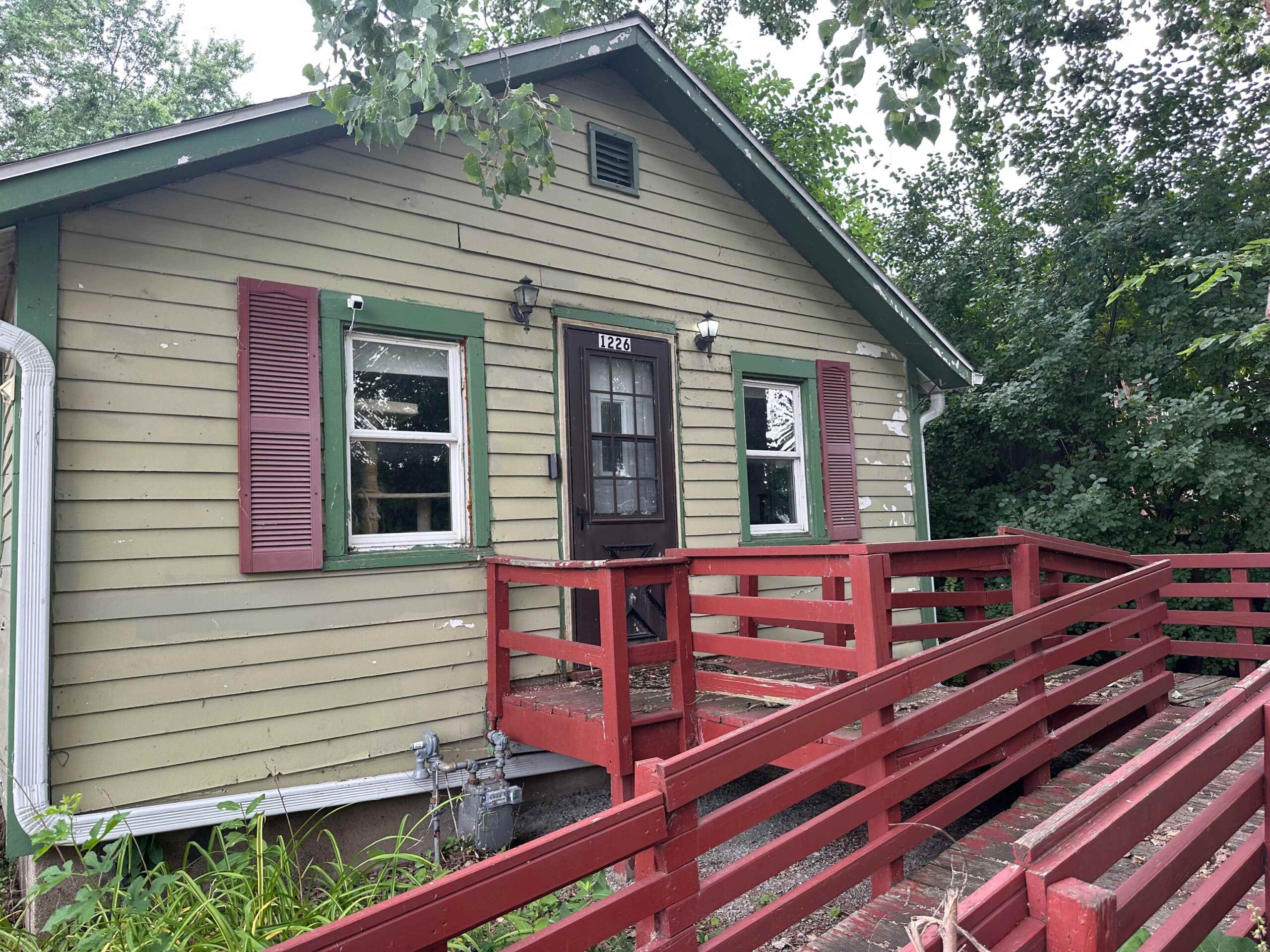 1226 PERROT Street property preview photograph