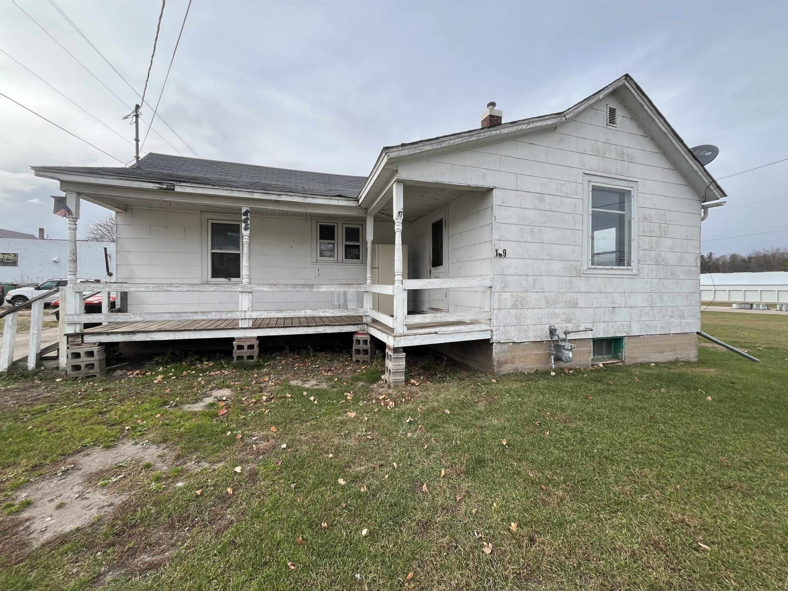 109 N RICHMOND Street property preview photograph