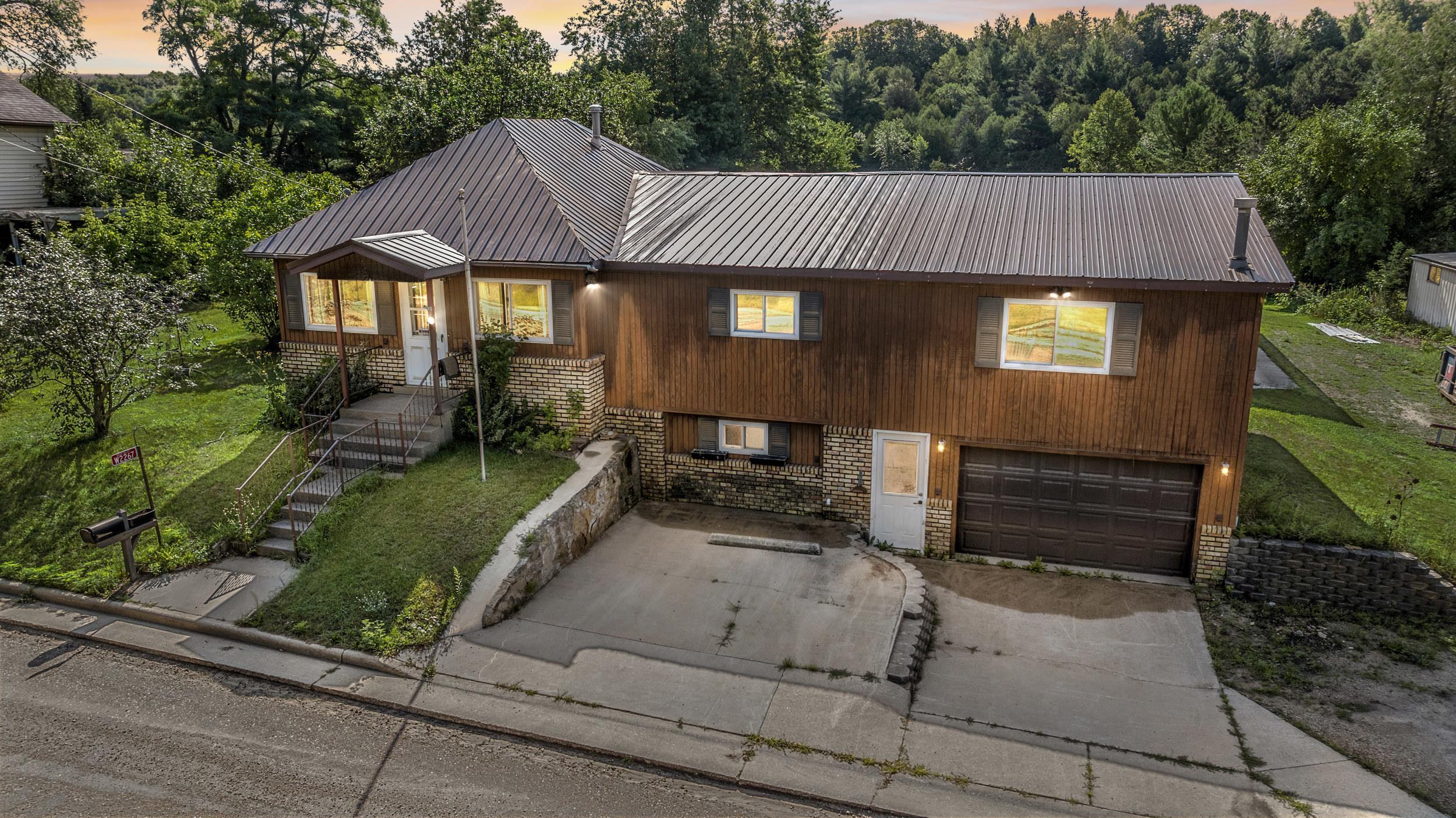 W2267 ST 22 Highway property preview photograph
