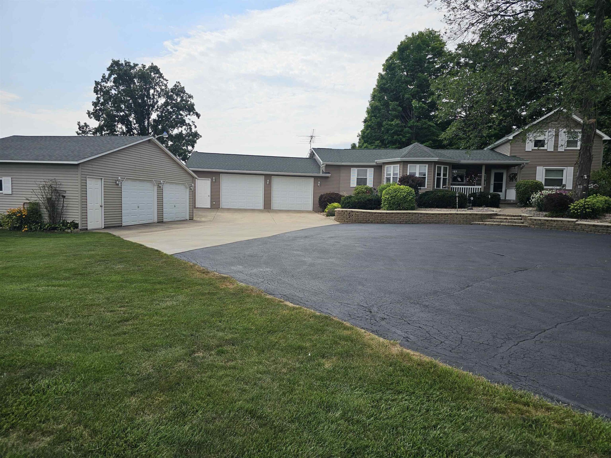 N2687 ZASTROW Road property preview photograph