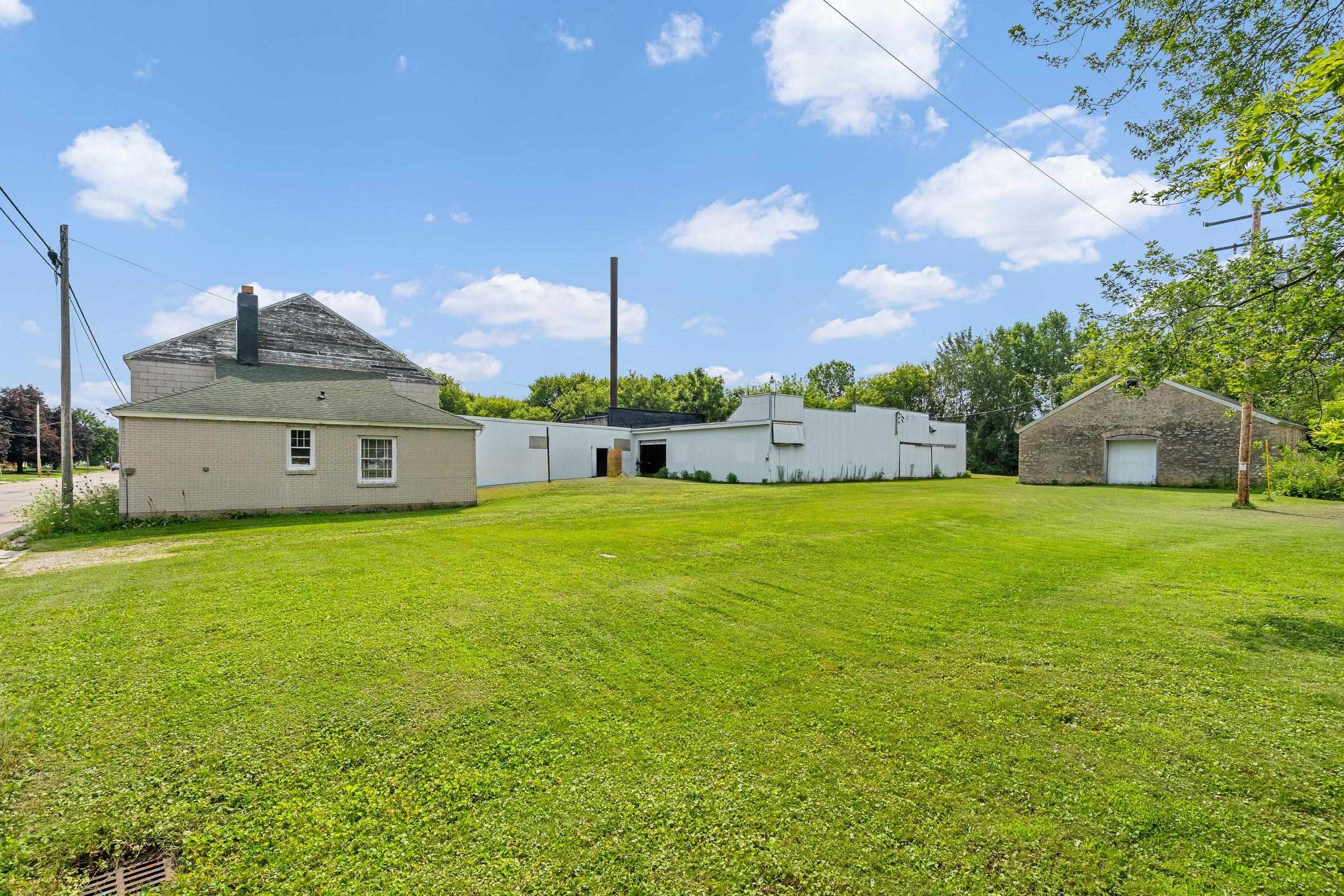 522 SEYMOUR Street property preview photograph