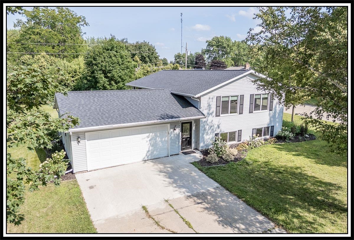 1834 DEXTER Street property preview photograph