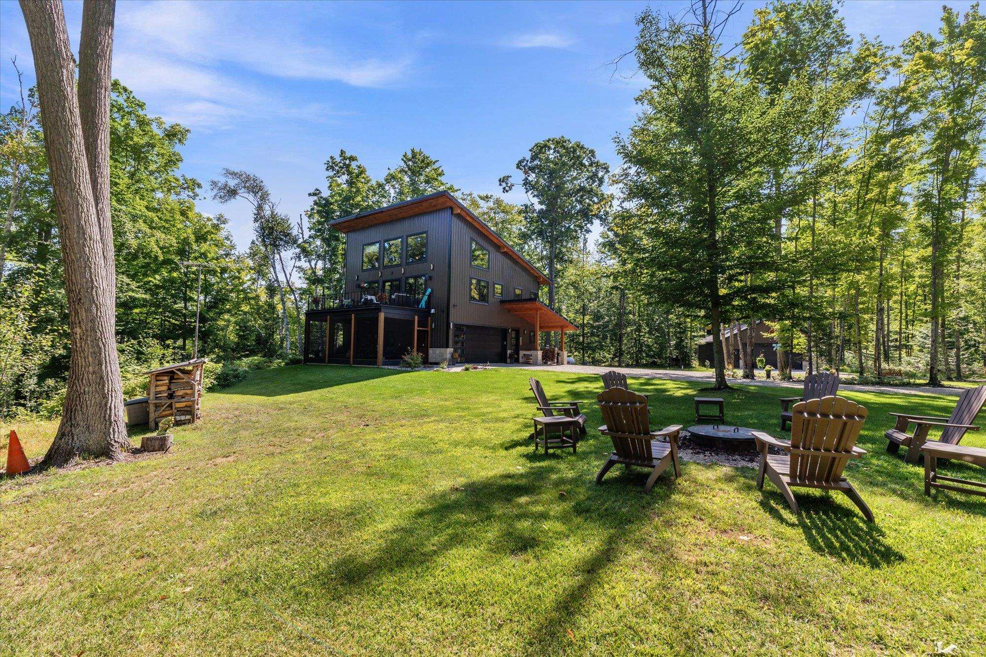 15812 MAC HOLZ Lane property preview photograph
