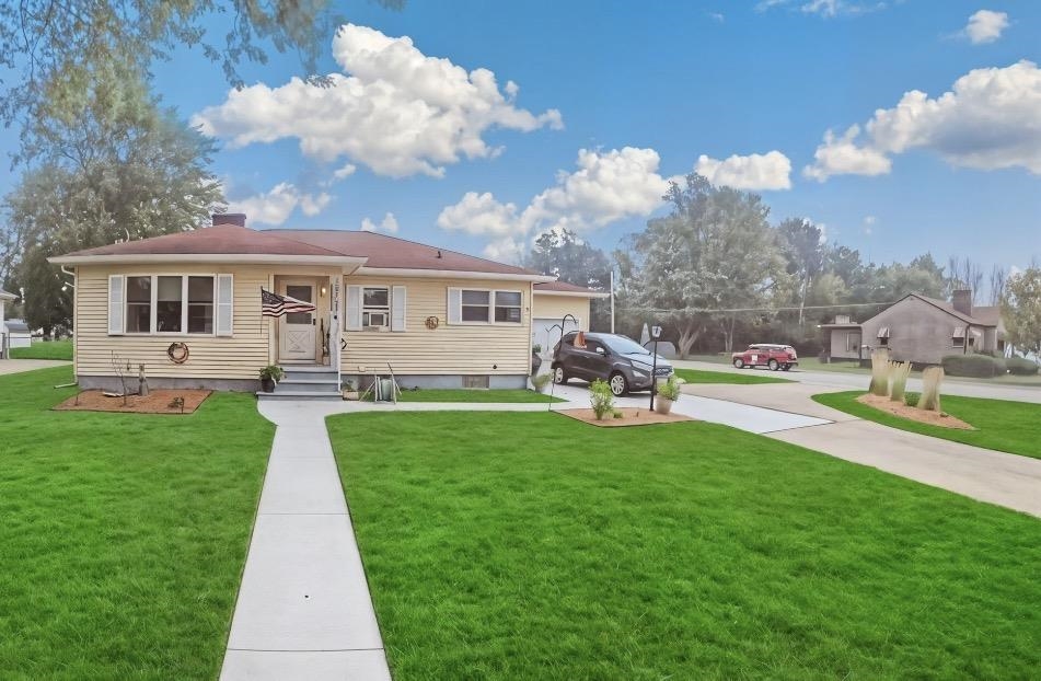 2250 SHORE Drive property preview photograph